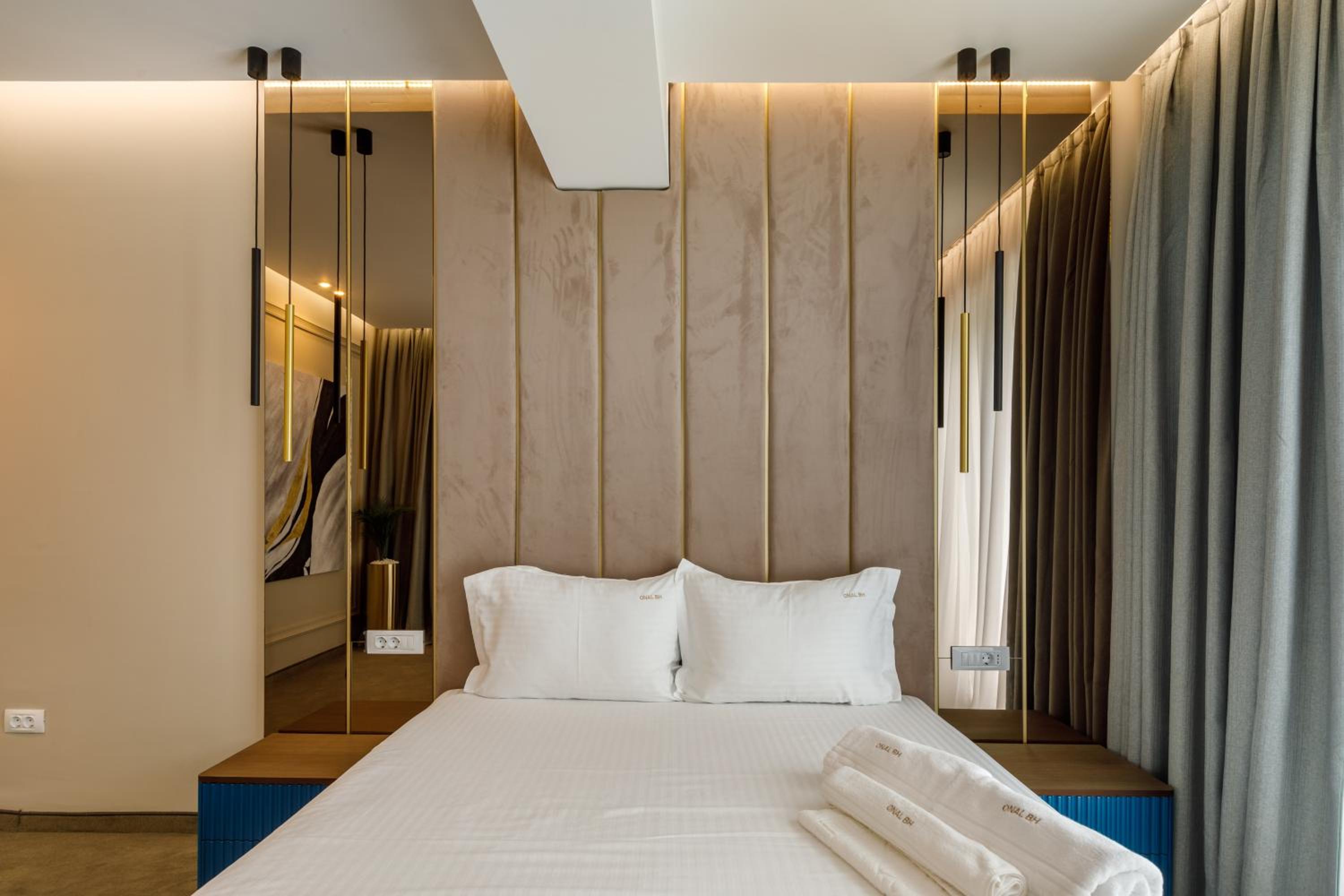 Superior King Room - Photo 27