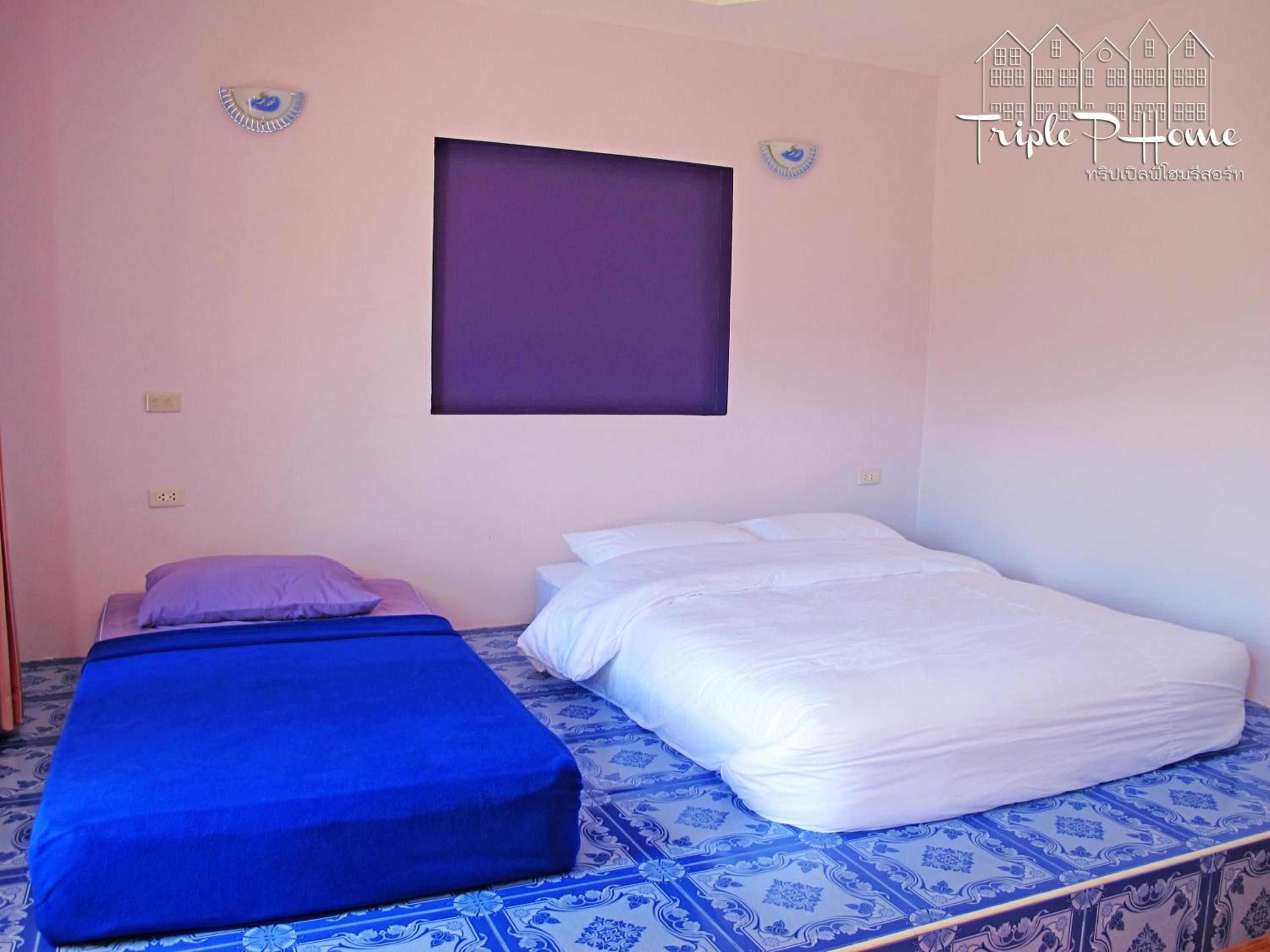 Triple Room with Private Bathroom
