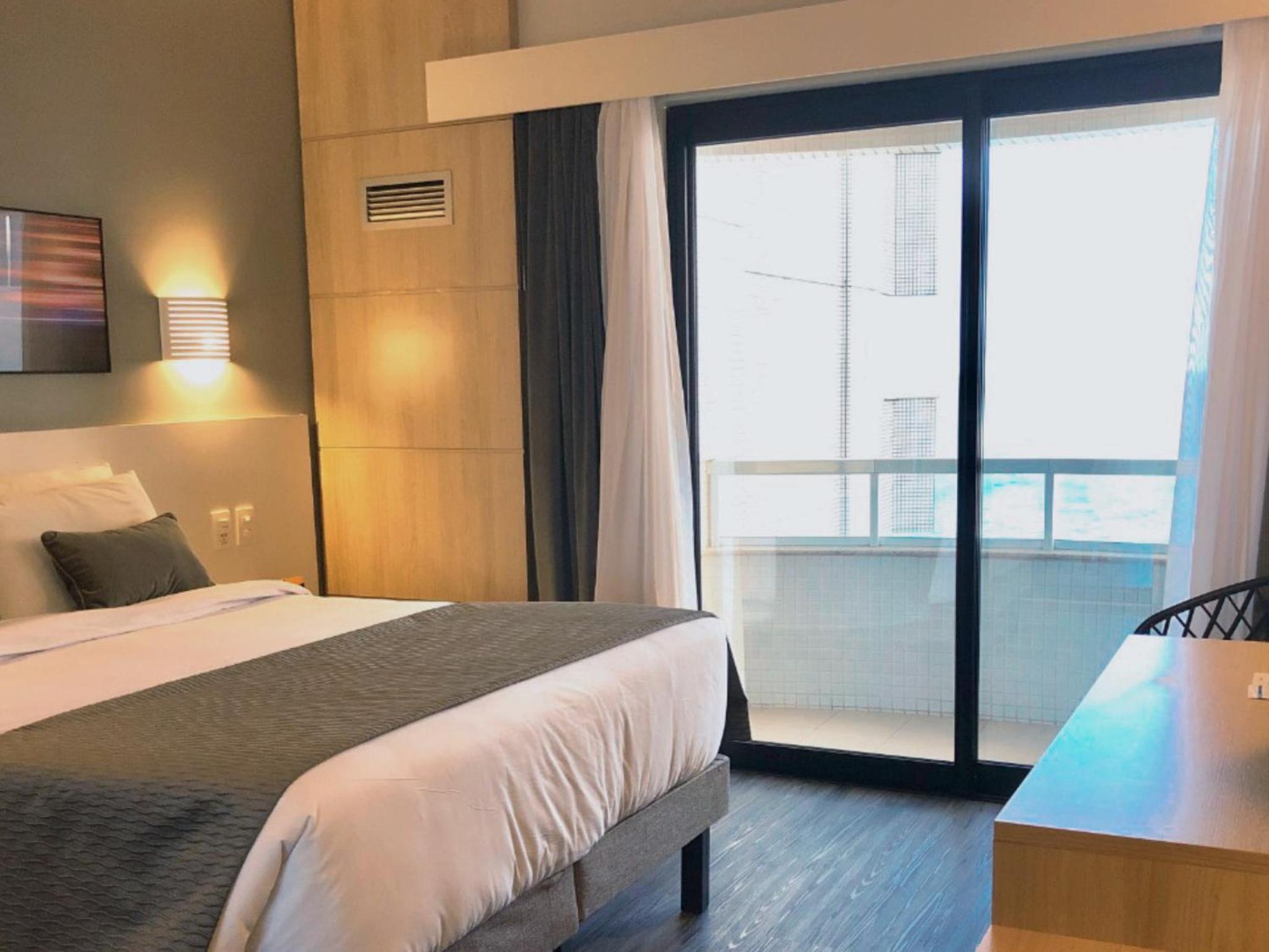 Deluxe Double Room with Balcony and Sea View
