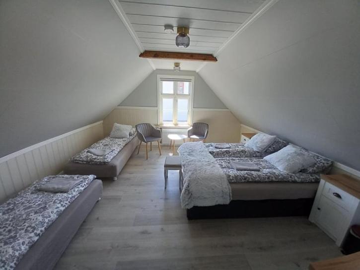 Quadruple Room - Photo 1