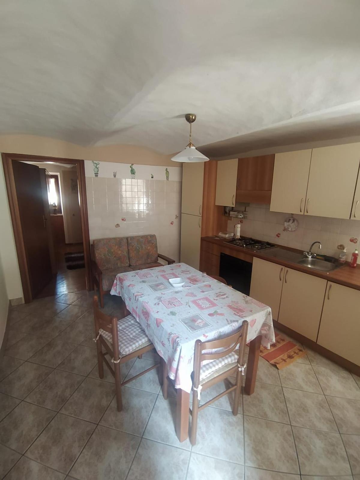 One-Bedroom Apartment - Photo 5