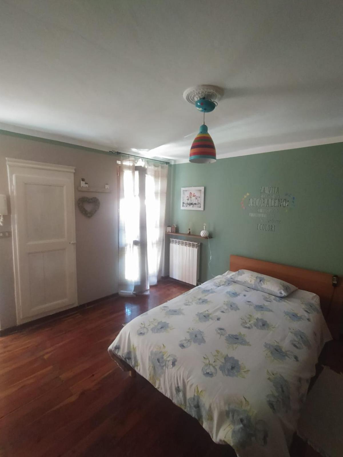 One-Bedroom Apartment - Photo 9