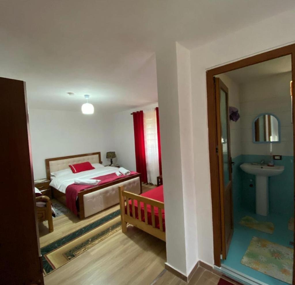 Standard Double or Twin Room with Garden View photo 3