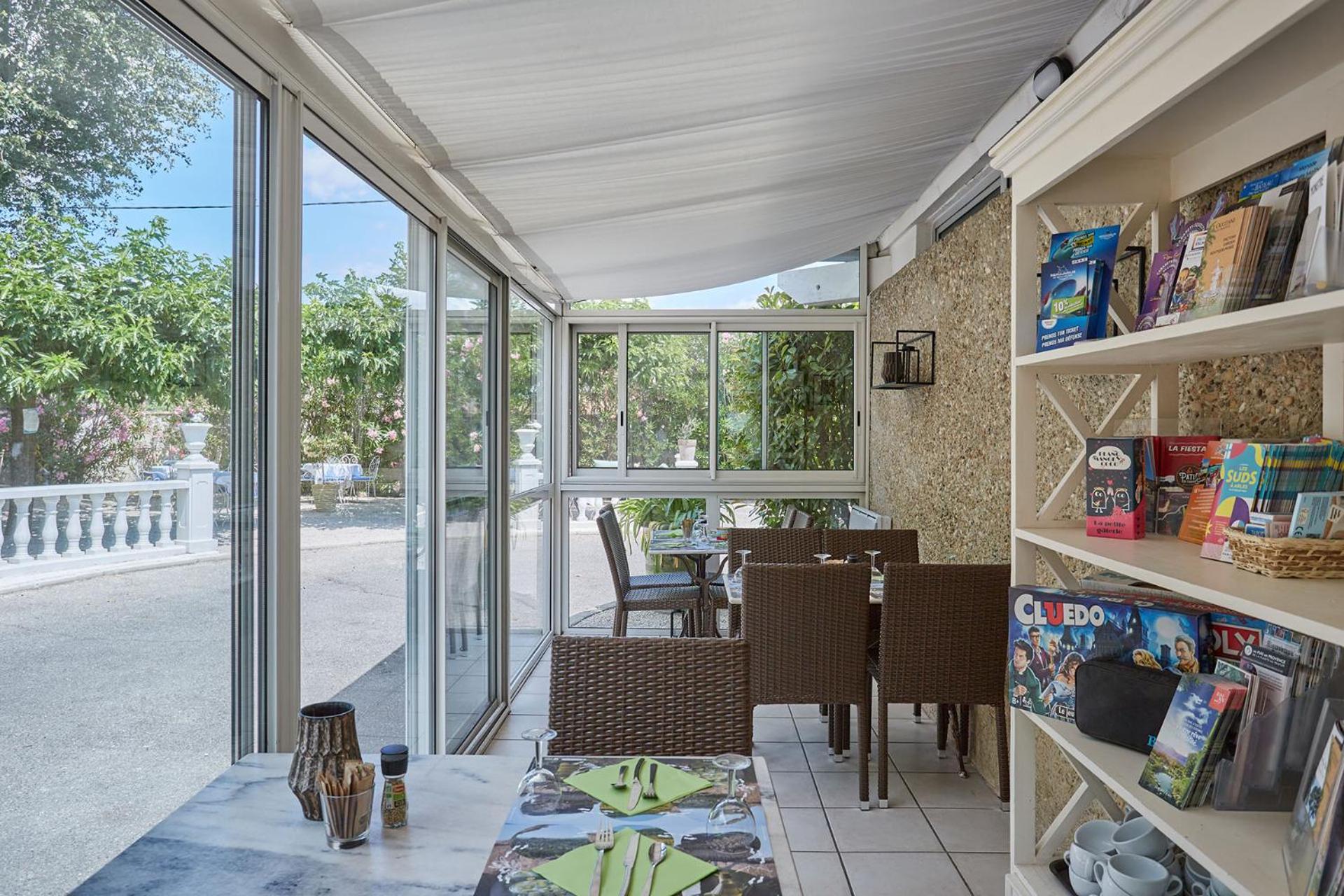 Quadruple Room with Garden View - Photo 14