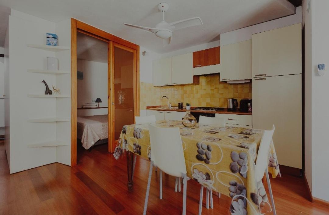 One-Bedroom Apartment - Photo 11