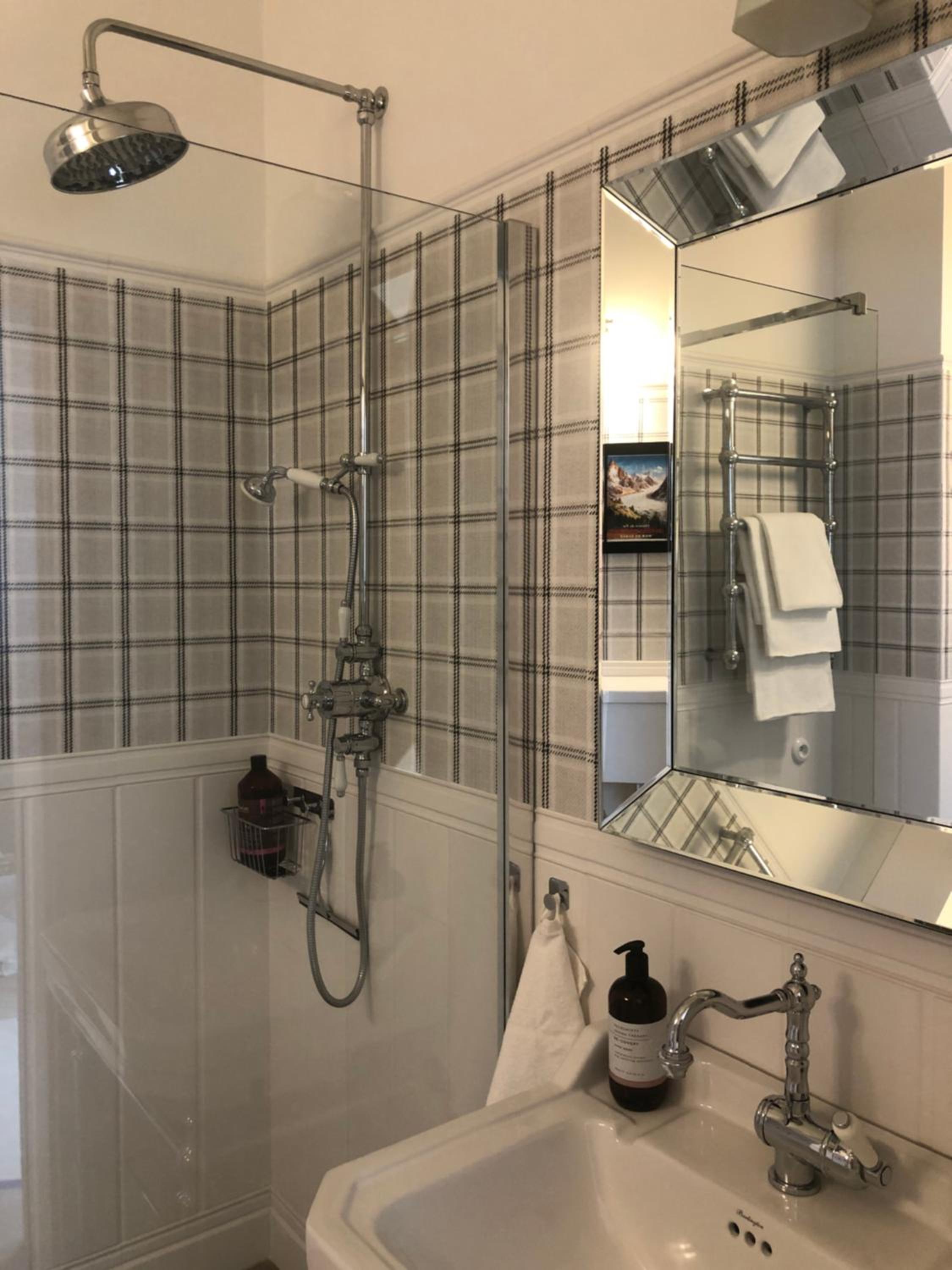 One-Bedroom Apartment - Photo 25