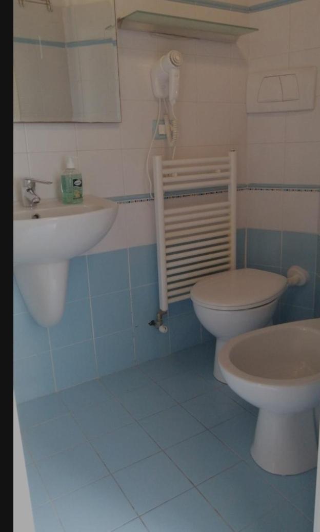 One-Bedroom Apartment - Photo 4