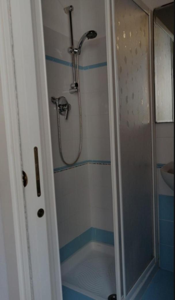 One-Bedroom Apartment - Photo 5