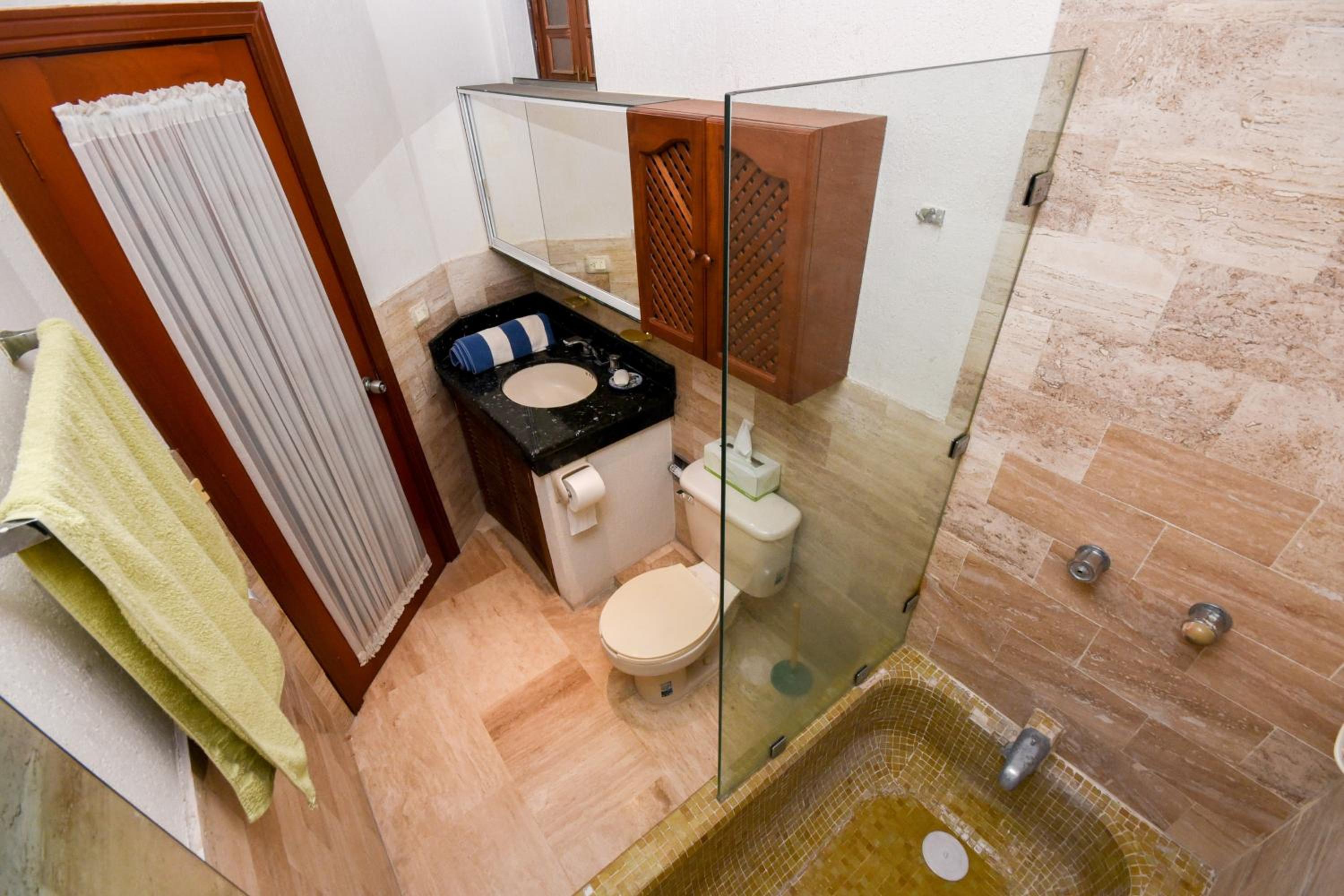 Apartment with Sea View - Photo 4