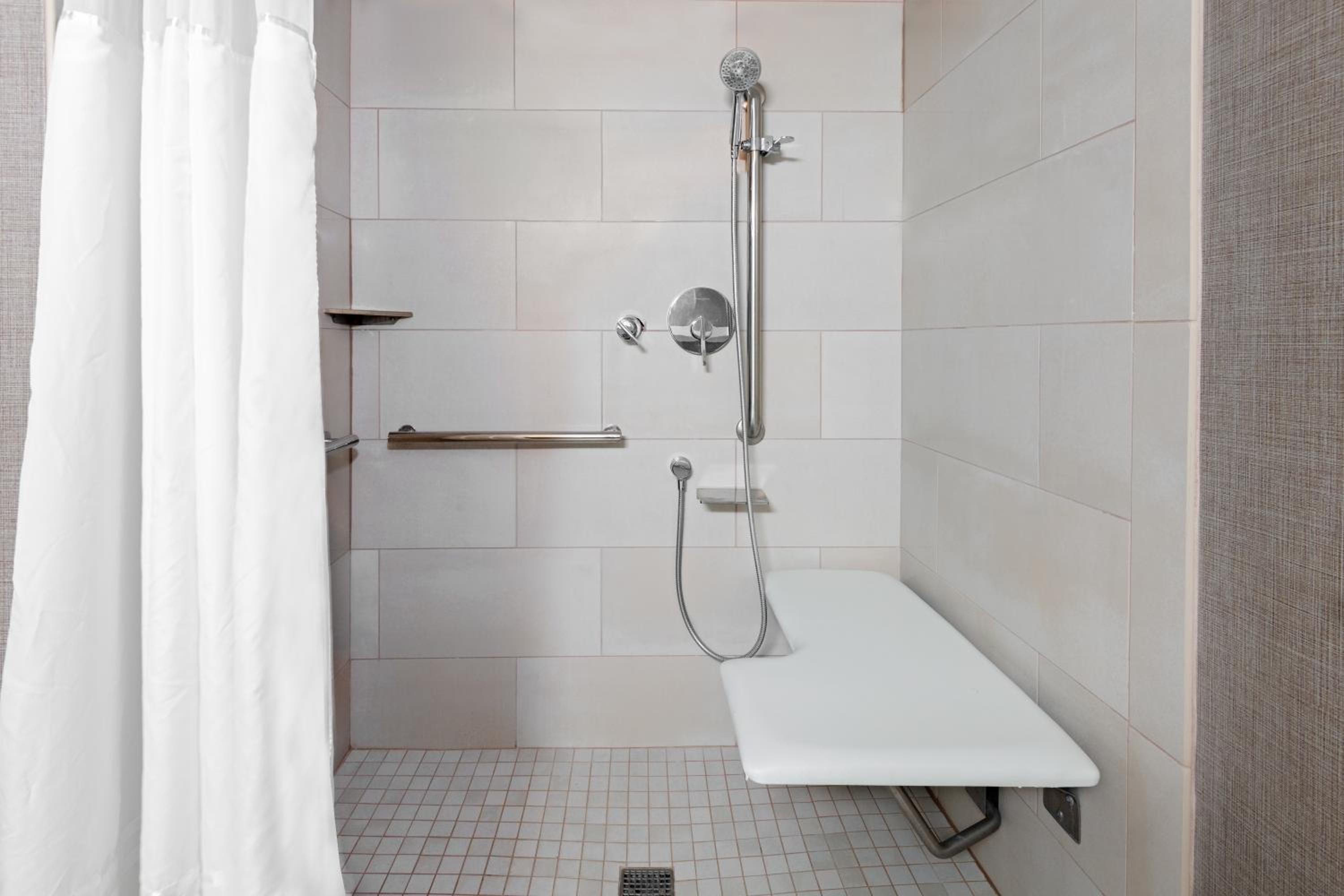 King Room - Disability Access - Photo 2