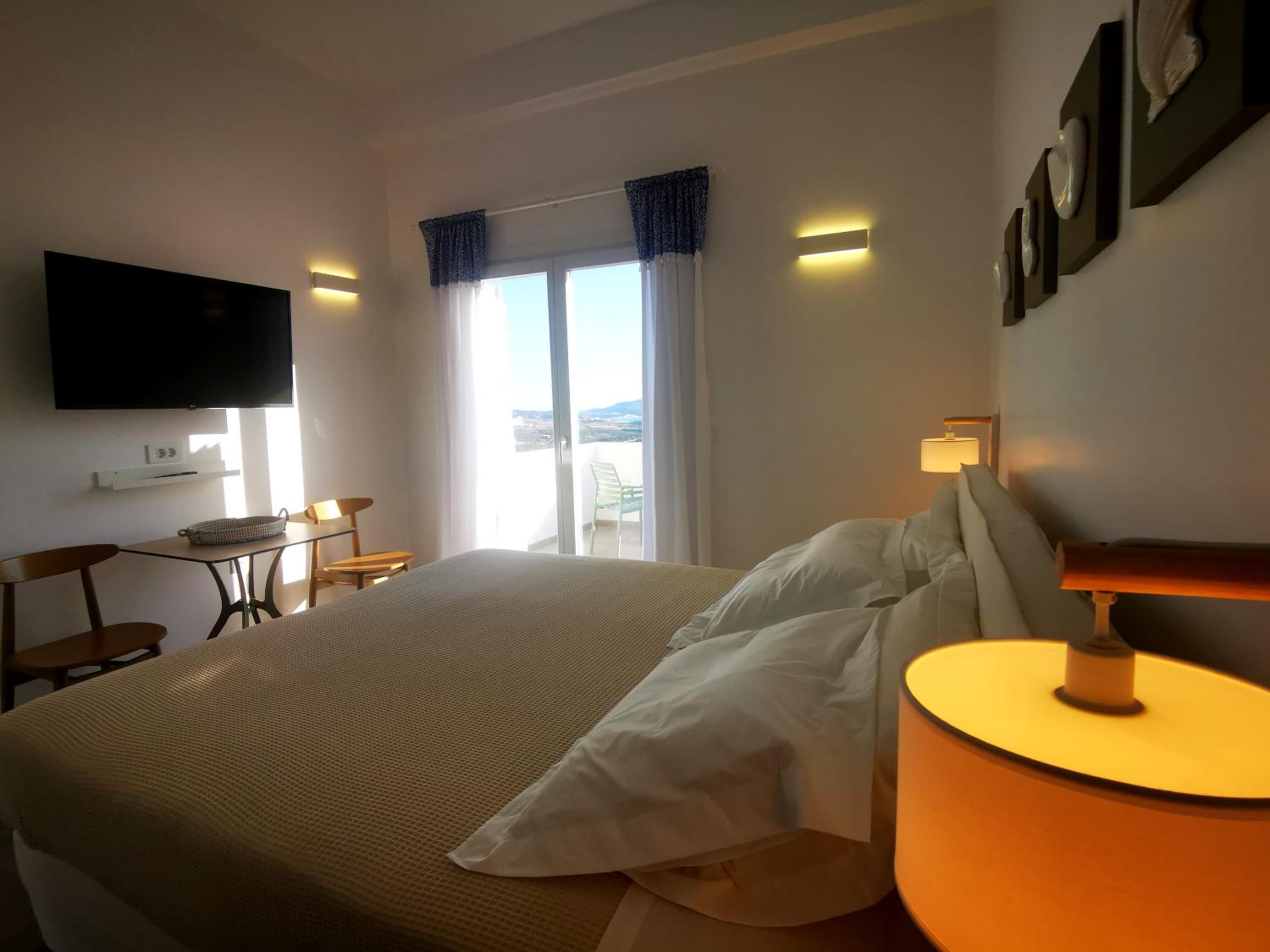 Standard Double or Twin Room with Sea View photo 1