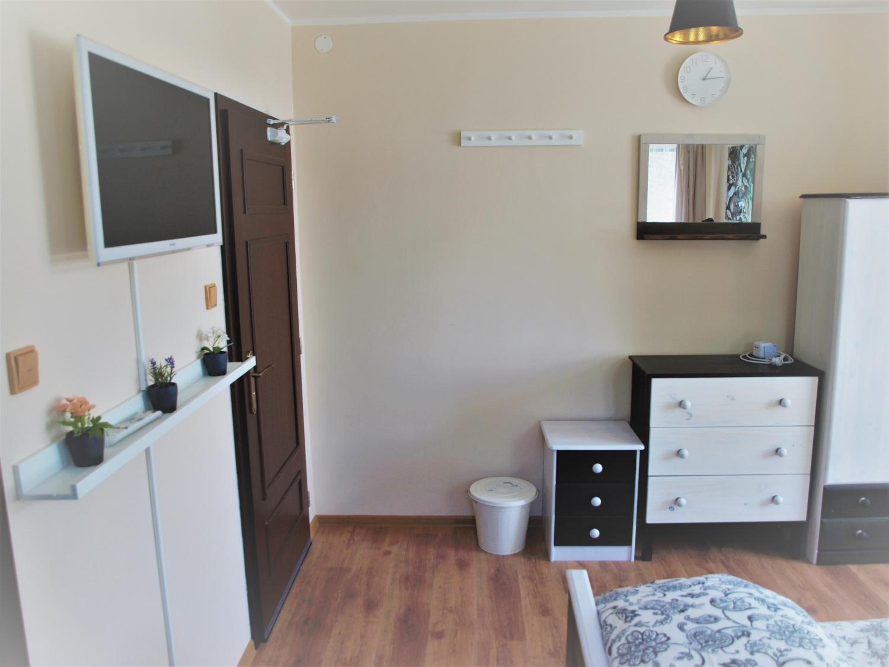 Deluxe Double Room with Extra Bed - Photo 15