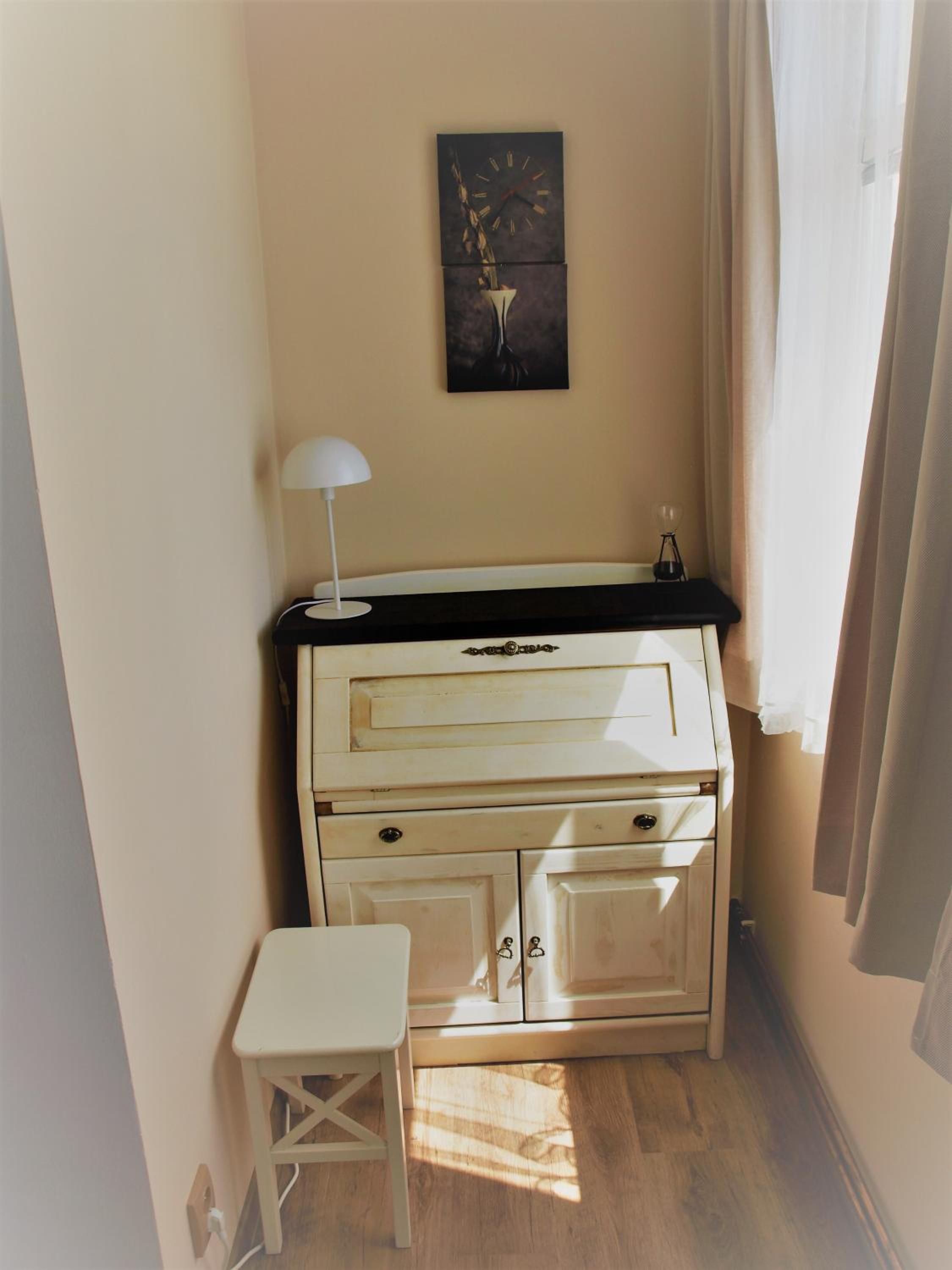 Deluxe Double Room with Extra Bed - Photo 14