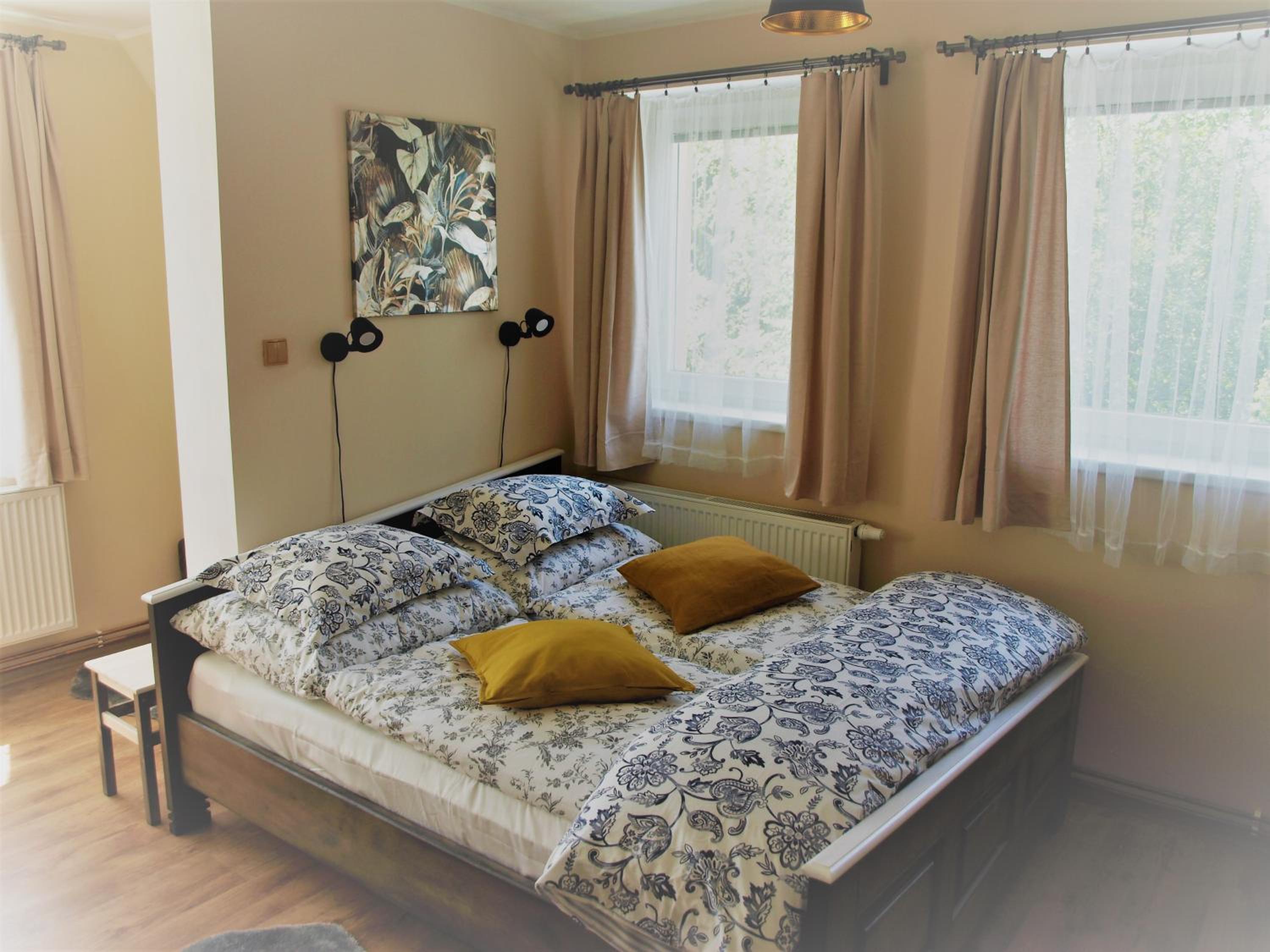 Deluxe Double Room with Extra Bed - Photo 11