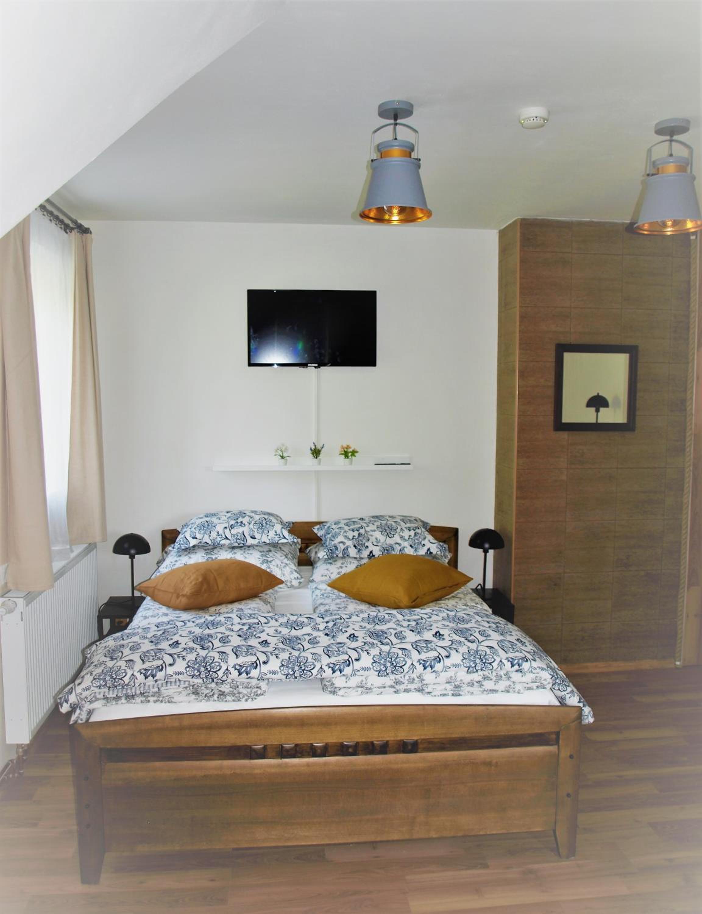 Double Room with Extra Bed - Photo 14