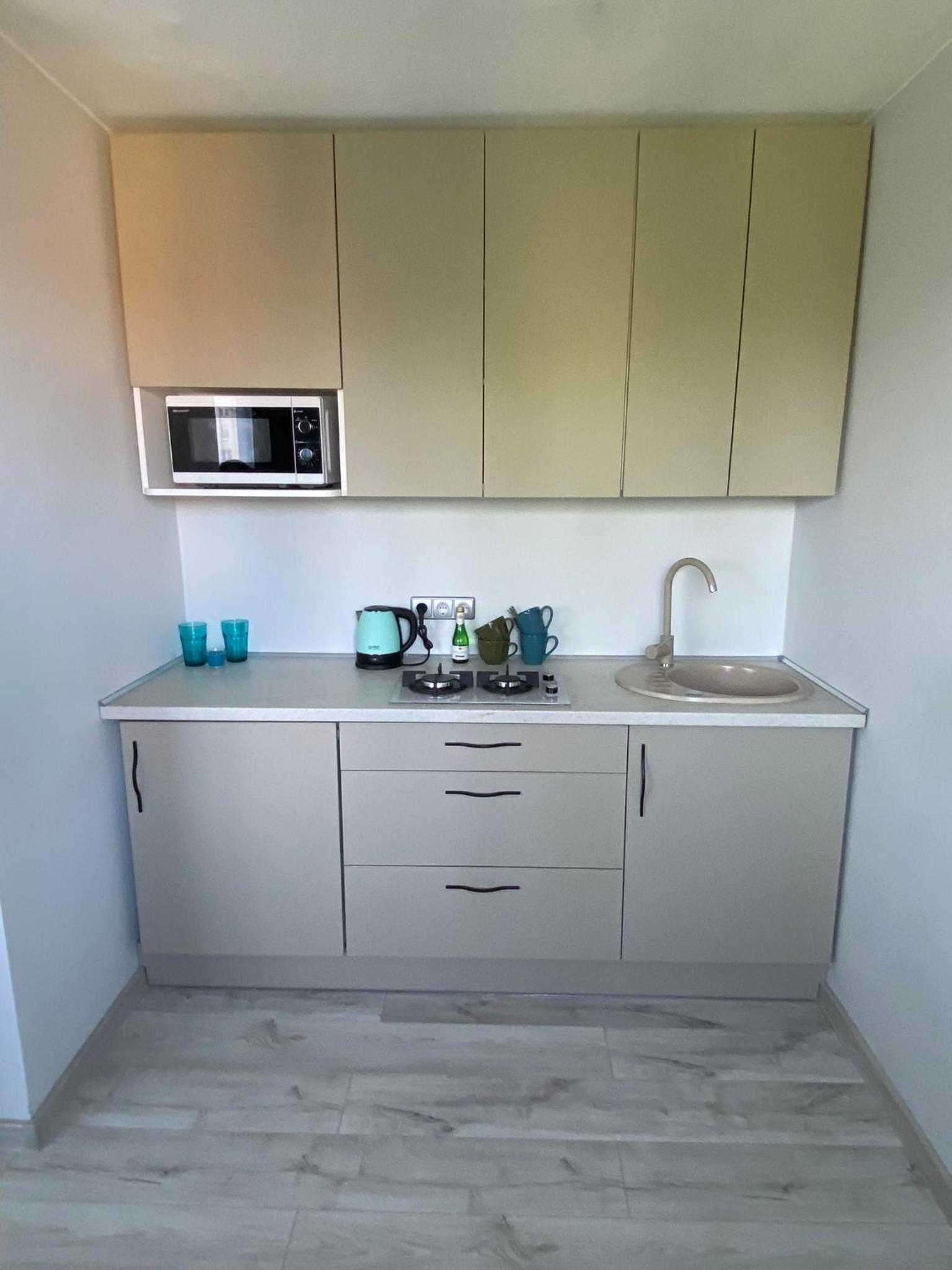 One-Bedroom Apartment - Photo 9