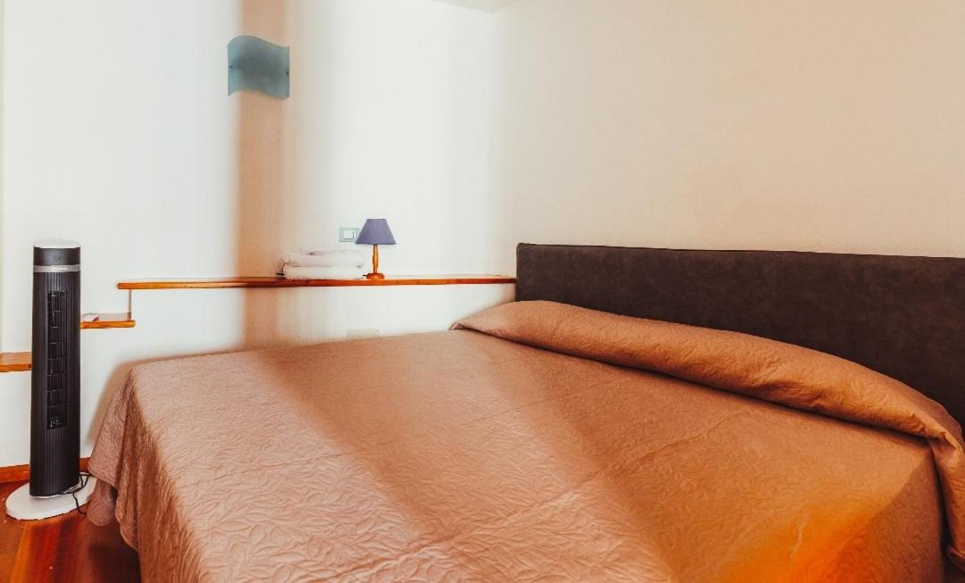 One-Bedroom Apartment - Photo 12