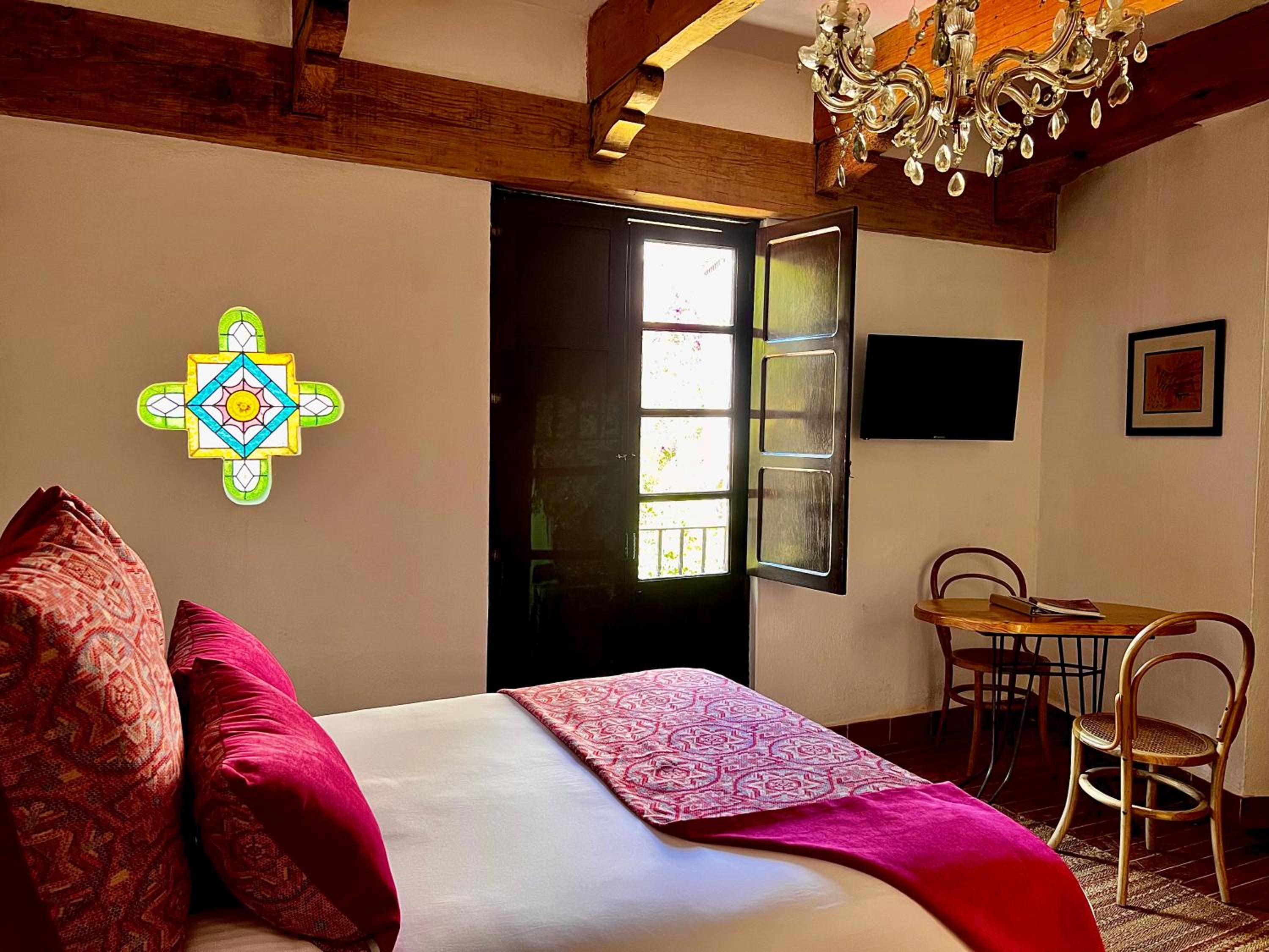 Encanto - Photo 1