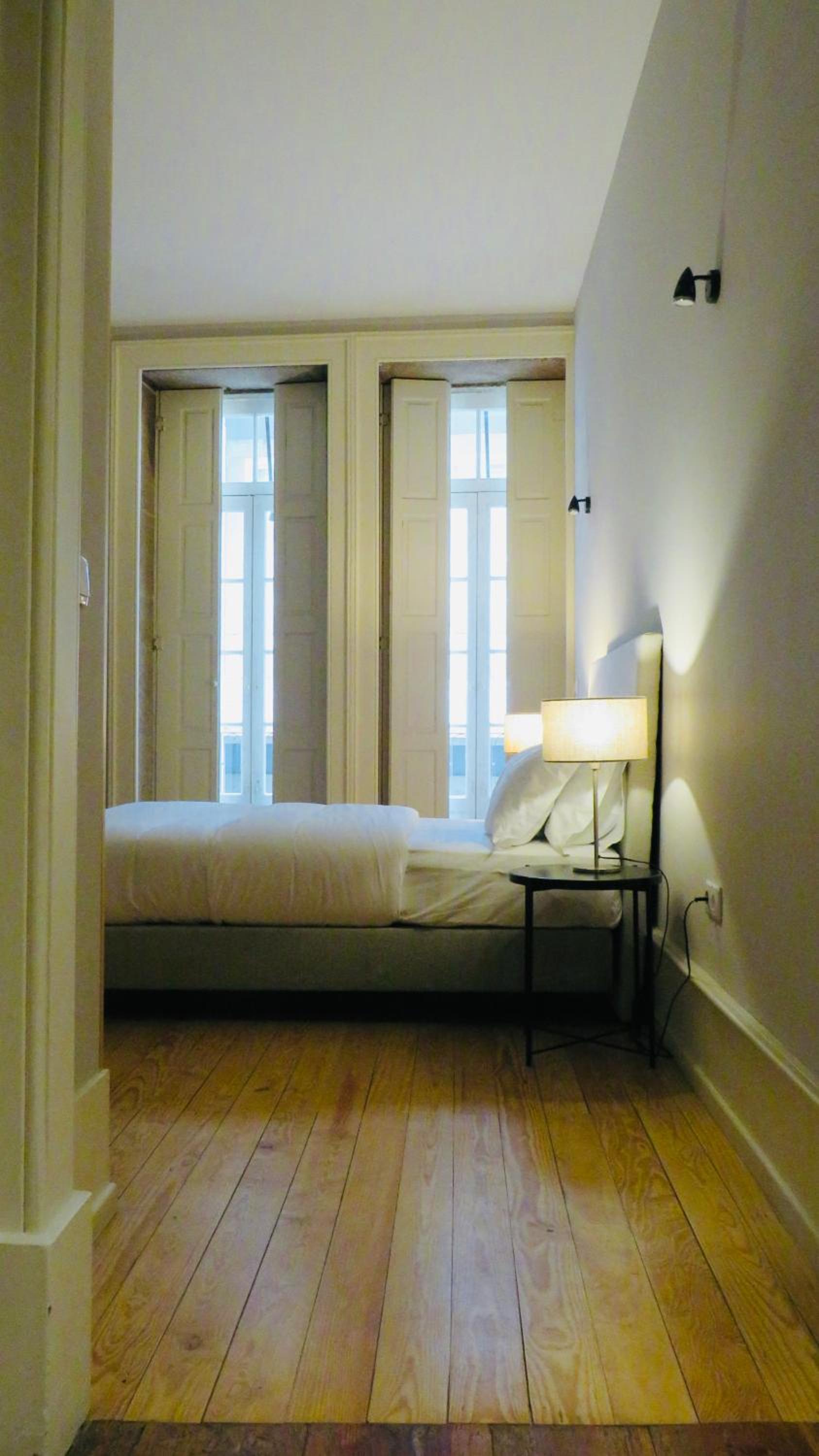 Studio with Balcony - Photo 5
