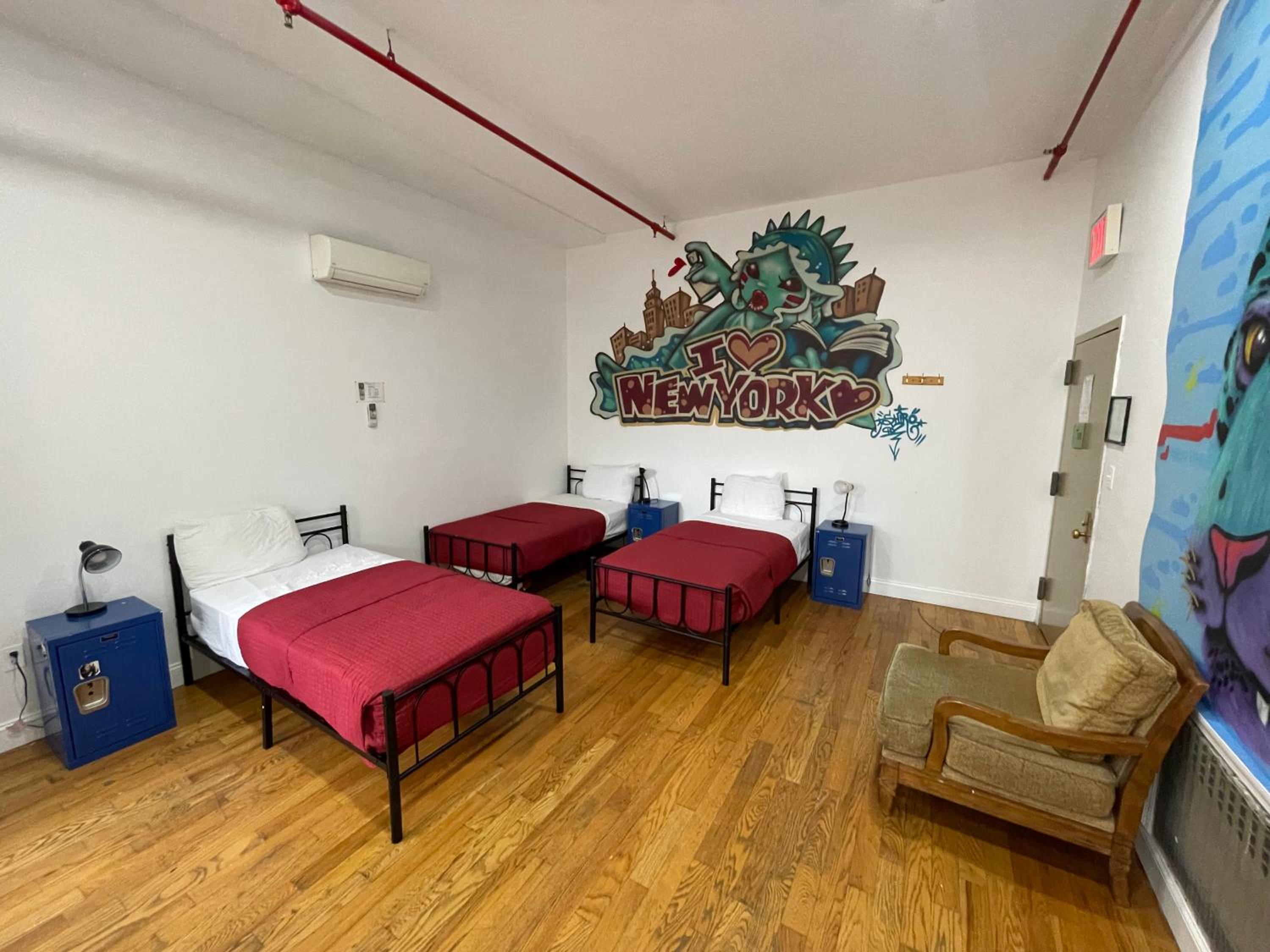 Single Bed in 4-Bed Female Dormitory With Private Bathroom photo 1