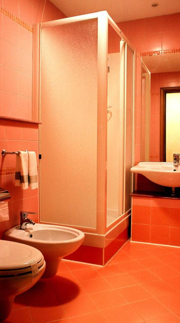 Double Room with Private Bathroom - Photo 6