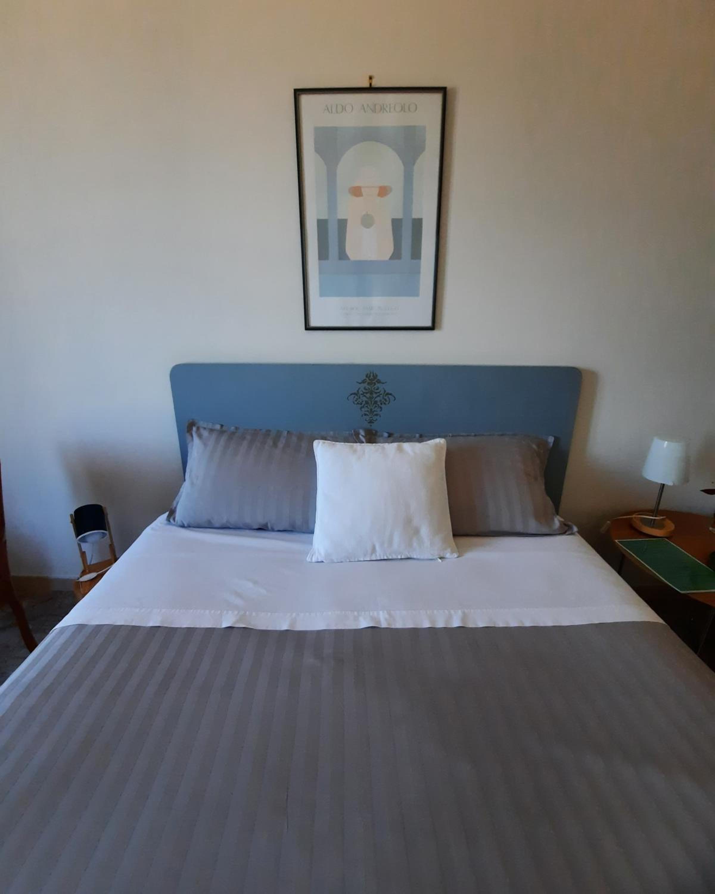 Double or Twin Room - Photo 2