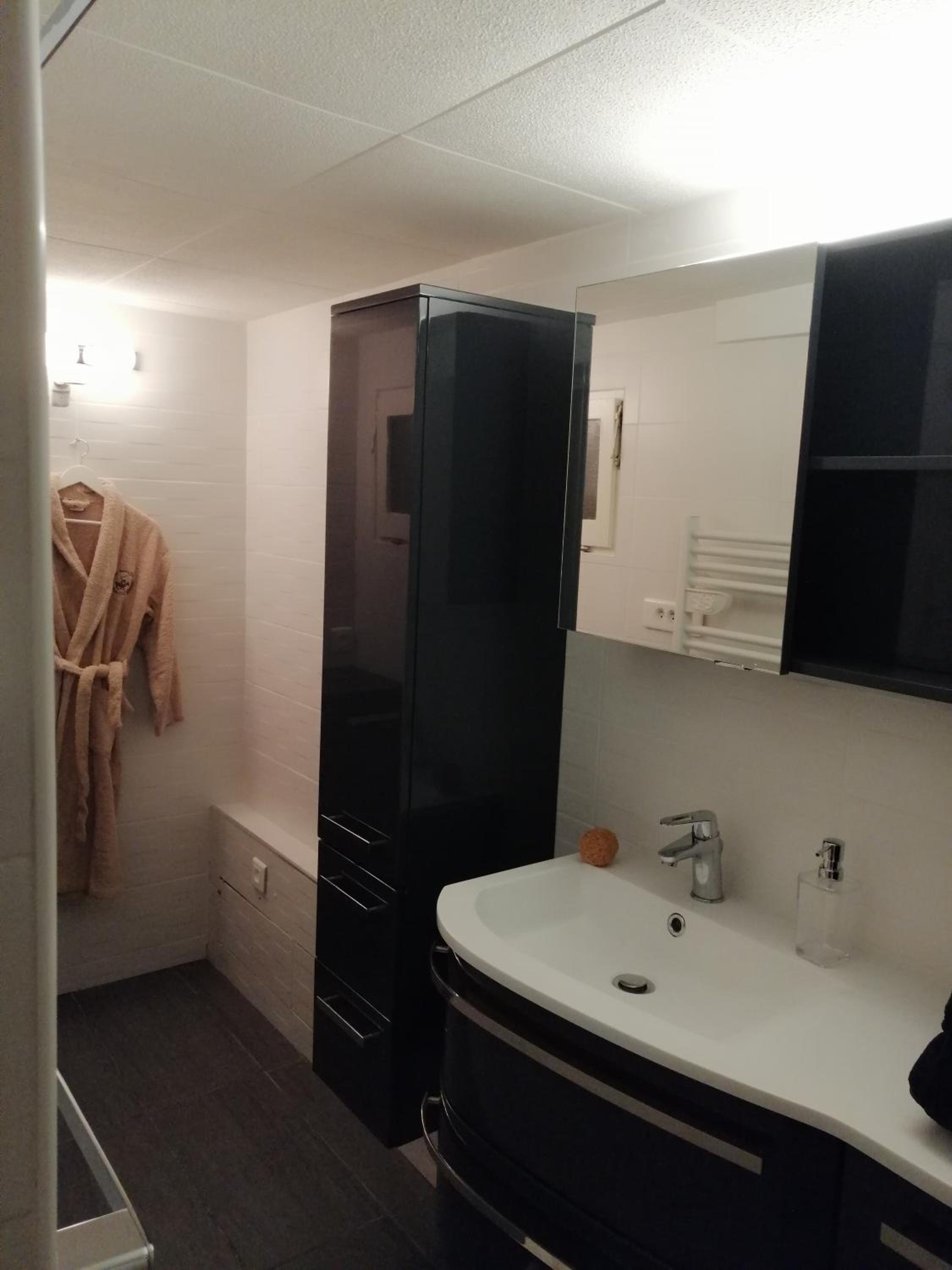 Double Room with Private External Bathroom - Photo 6