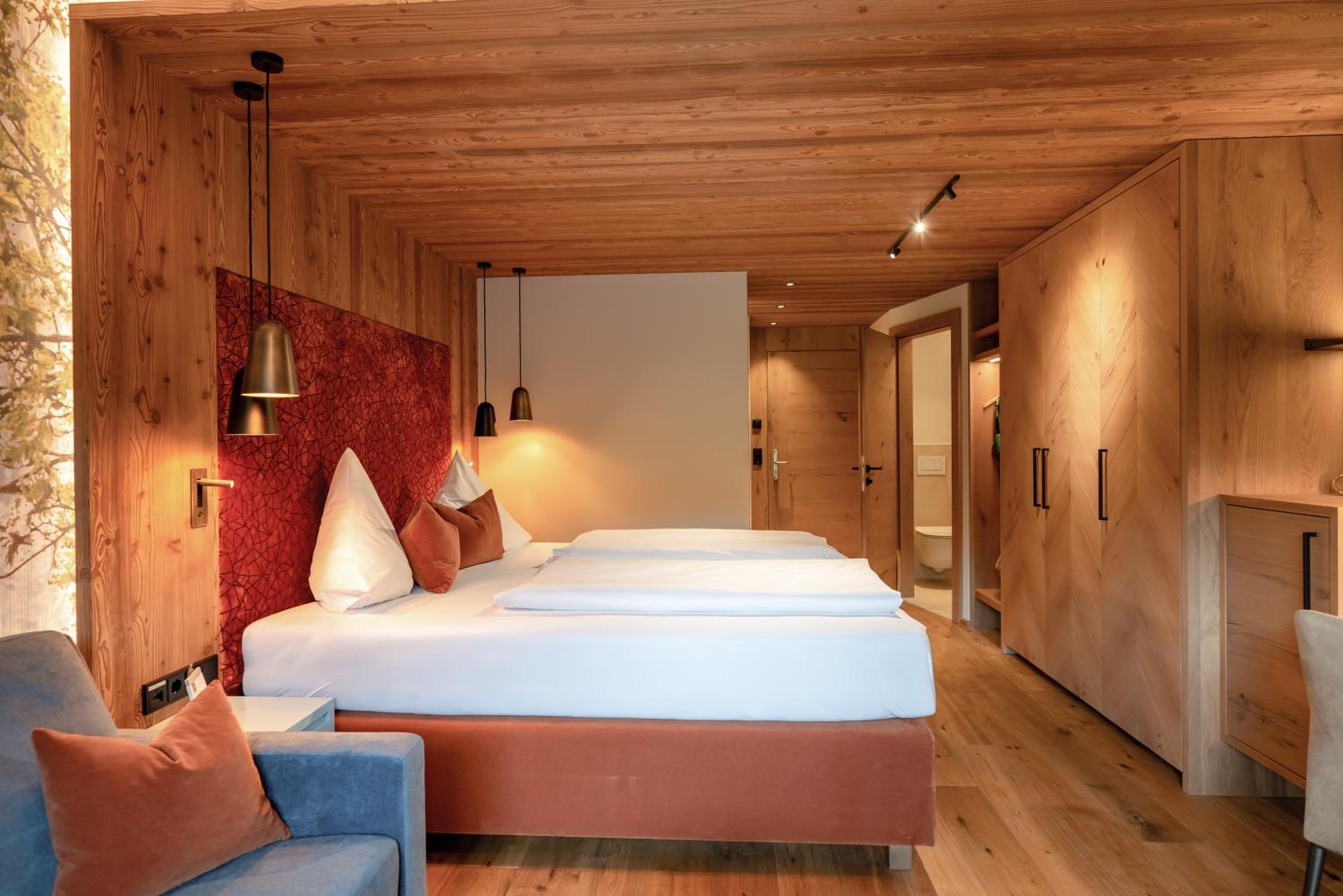 Deluxe Double Room with Balcony photo 1