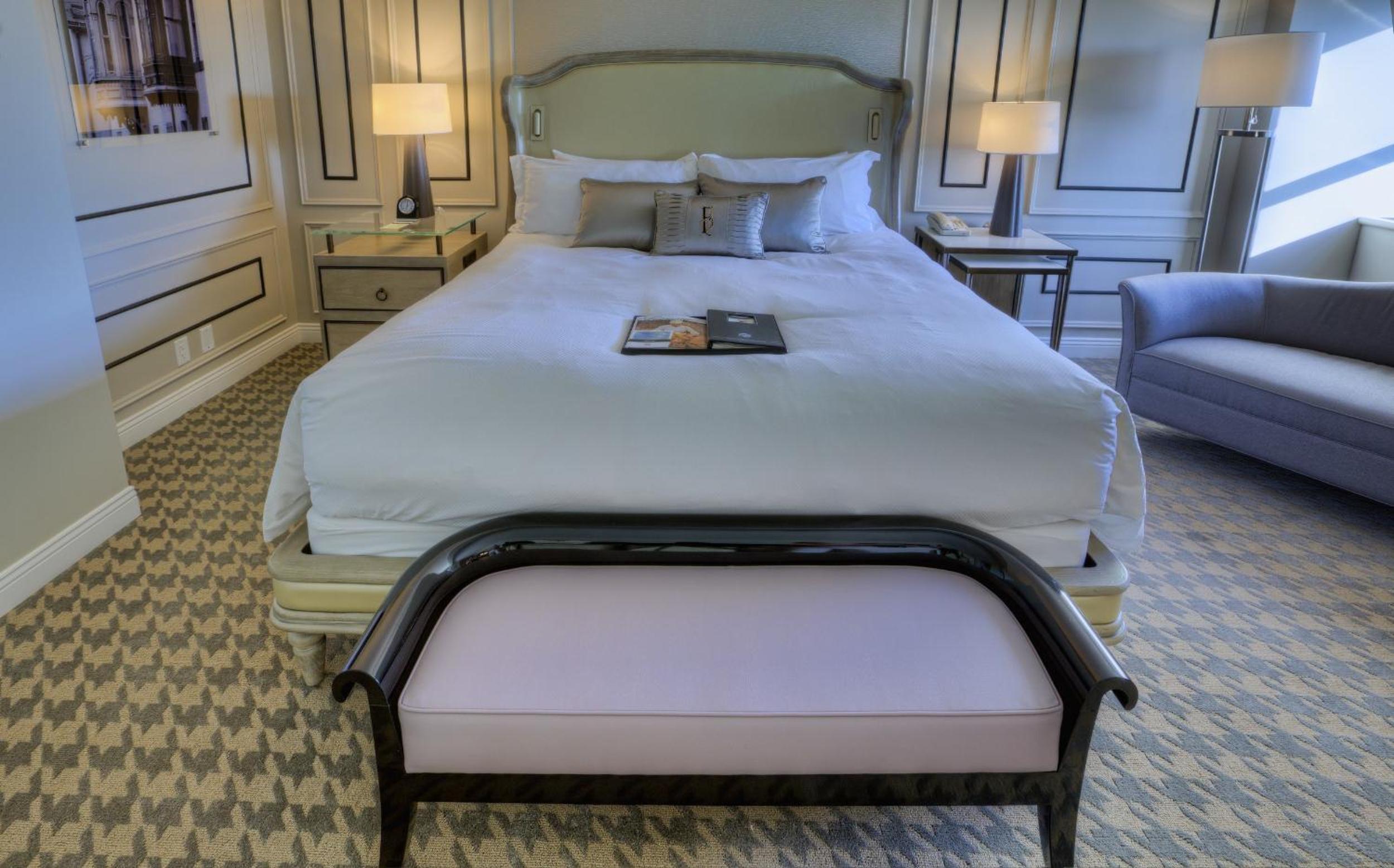 Fairmont Gold Riverview King Room