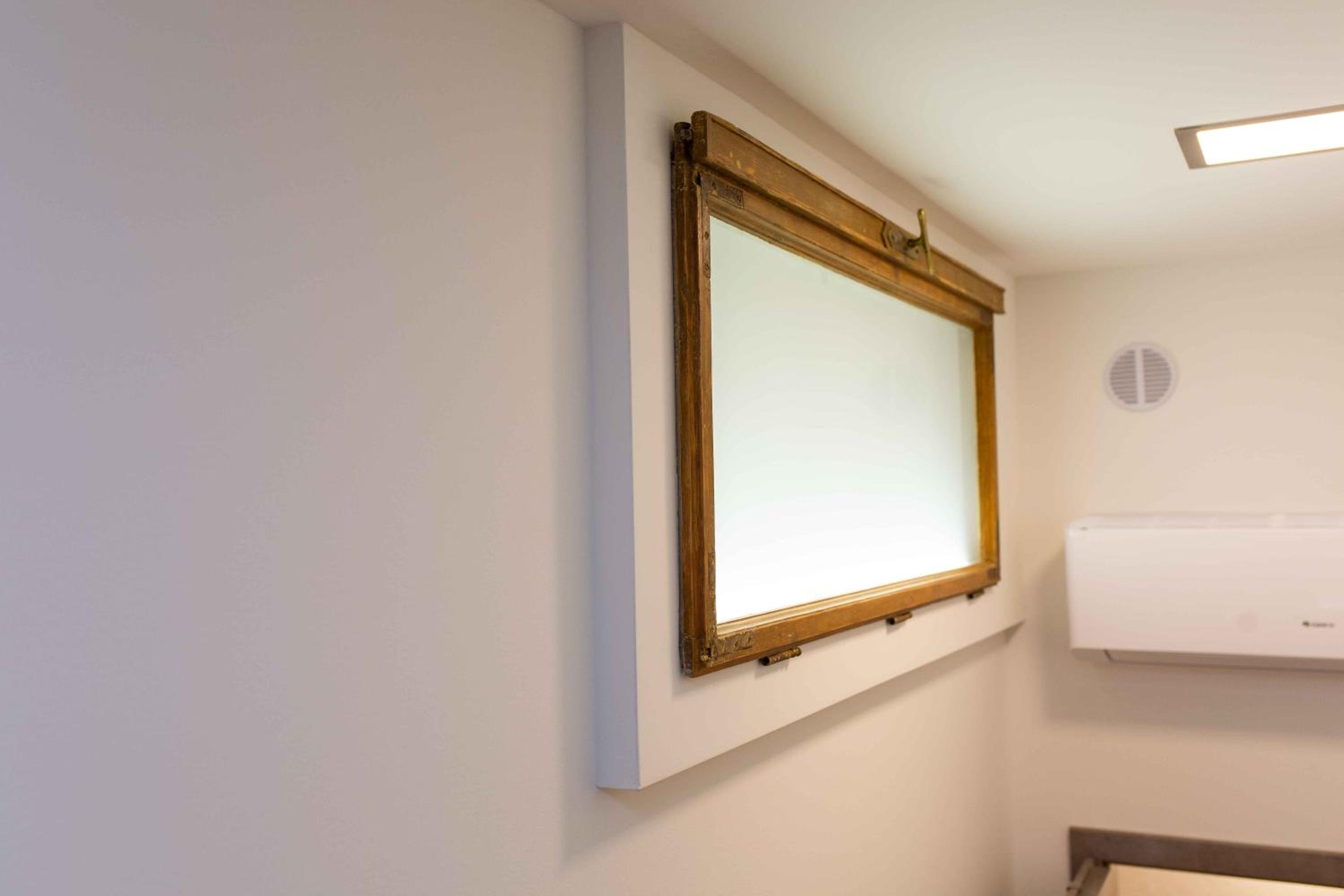 Budget Double Room - Photo 8