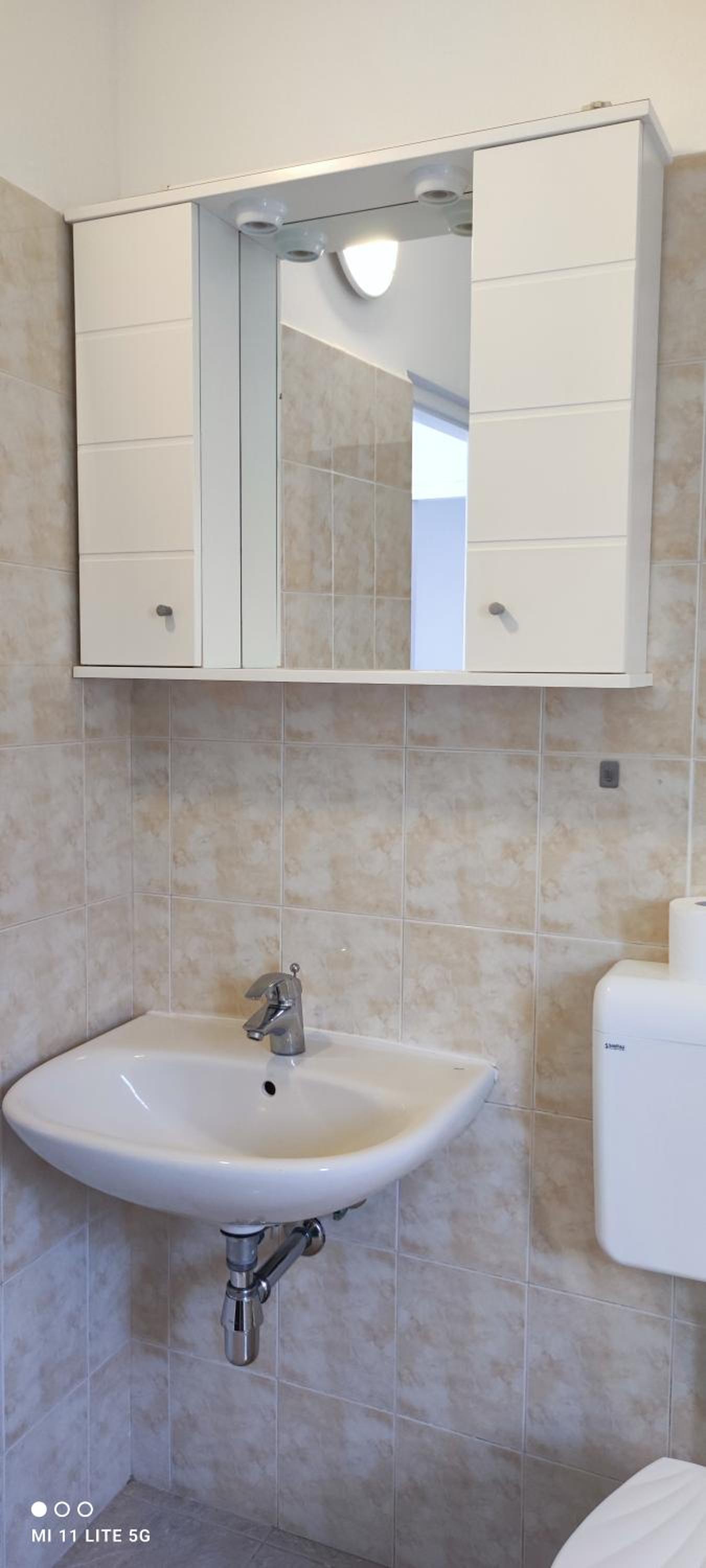 Apartment - Photo 11