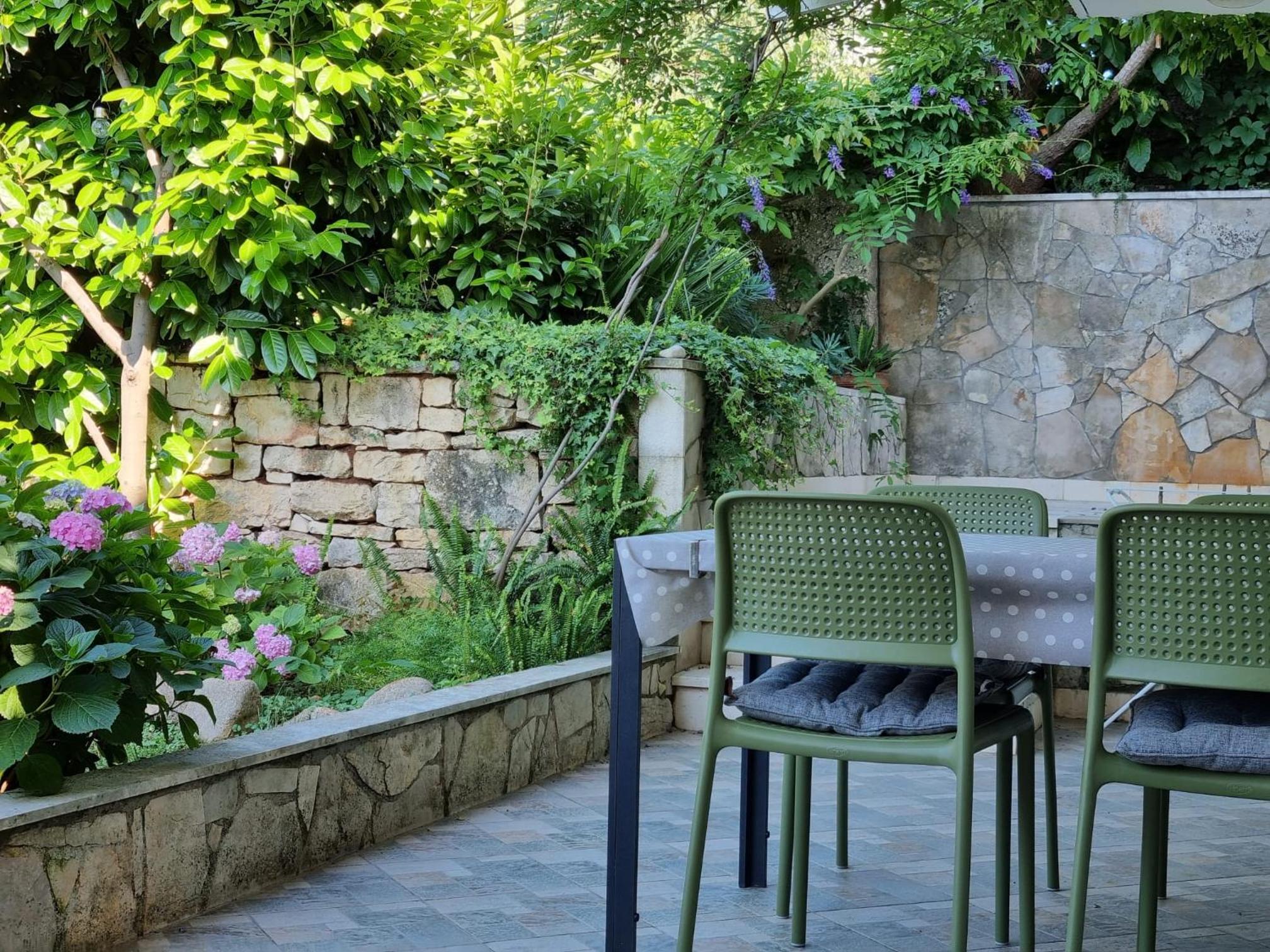 Apartment with Garden View photo 3