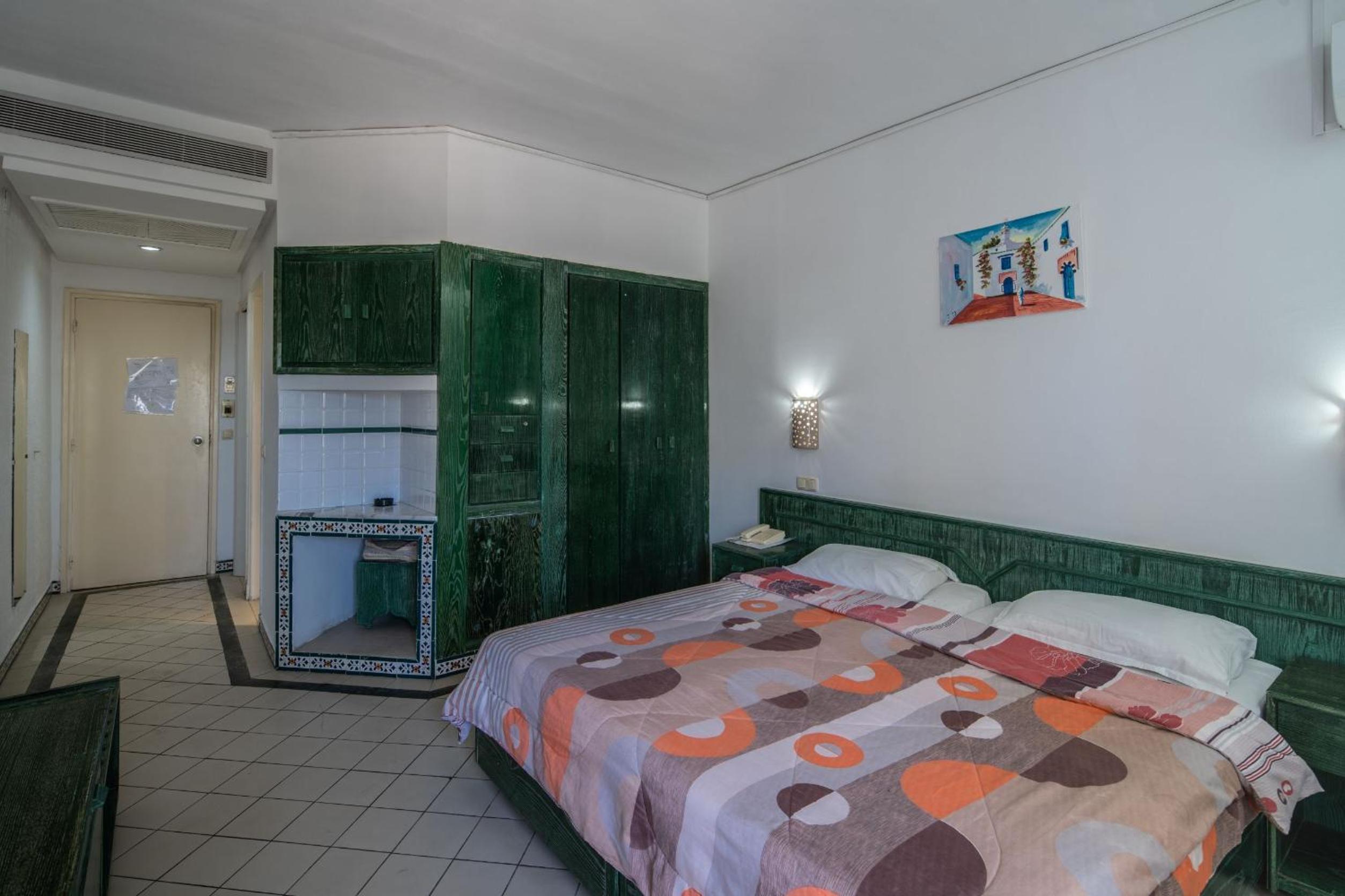 Double Room - Photo 2