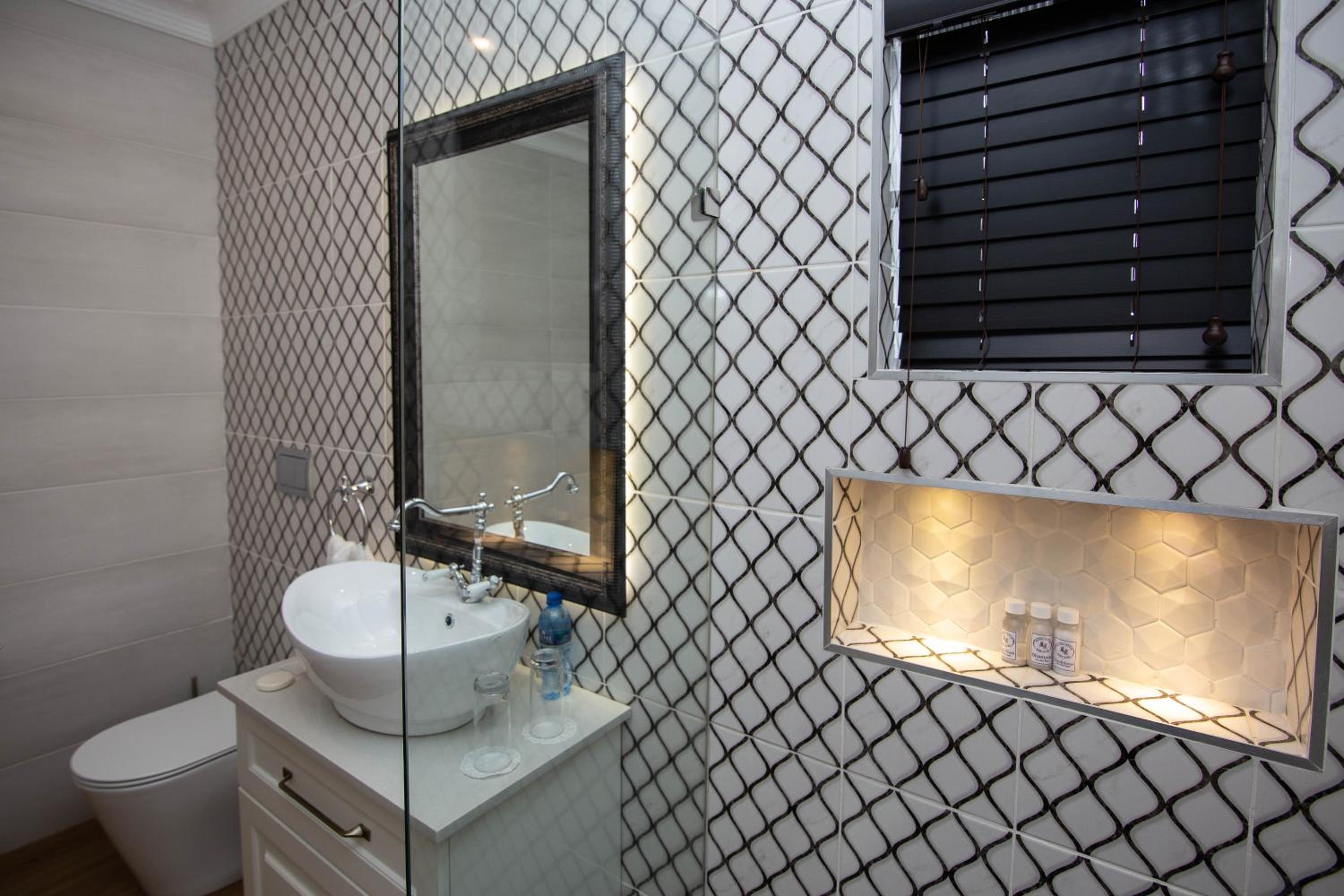 Queen Room - Photo 2