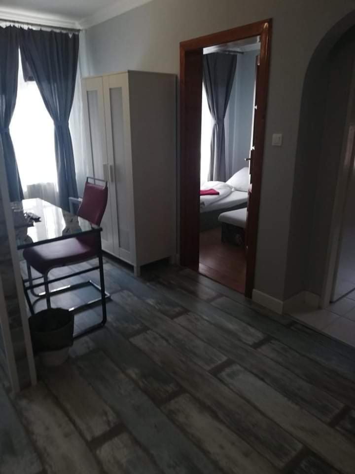 Two-Bedroom Apartment photo 2