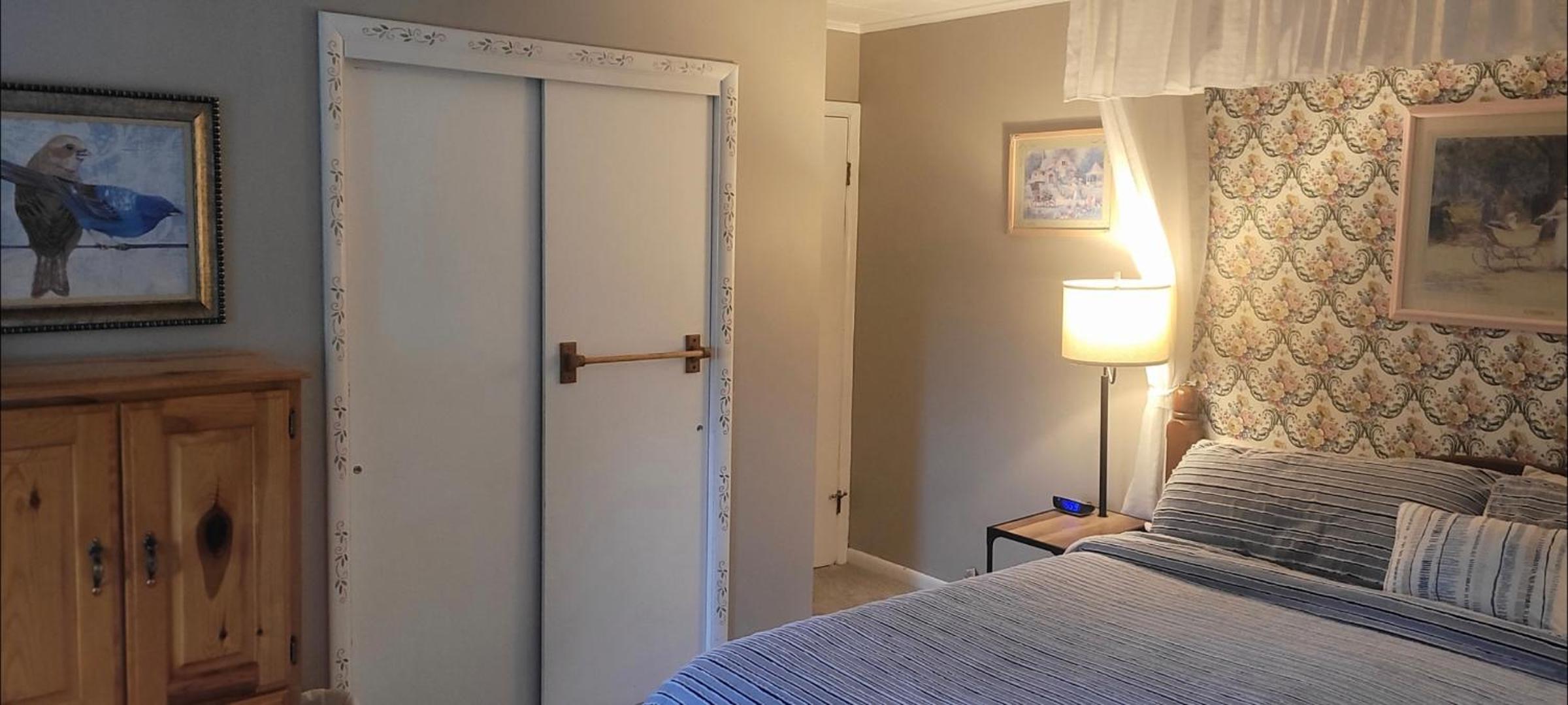 Double Room with Shared Bathroom photo 2