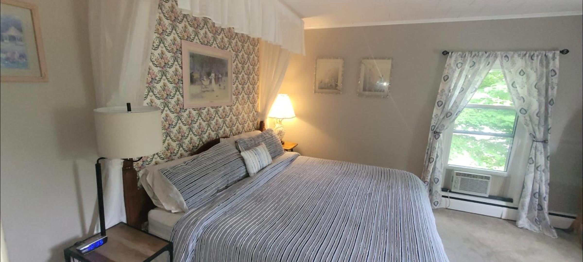 Double Room with Shared Bathroom photo 1
