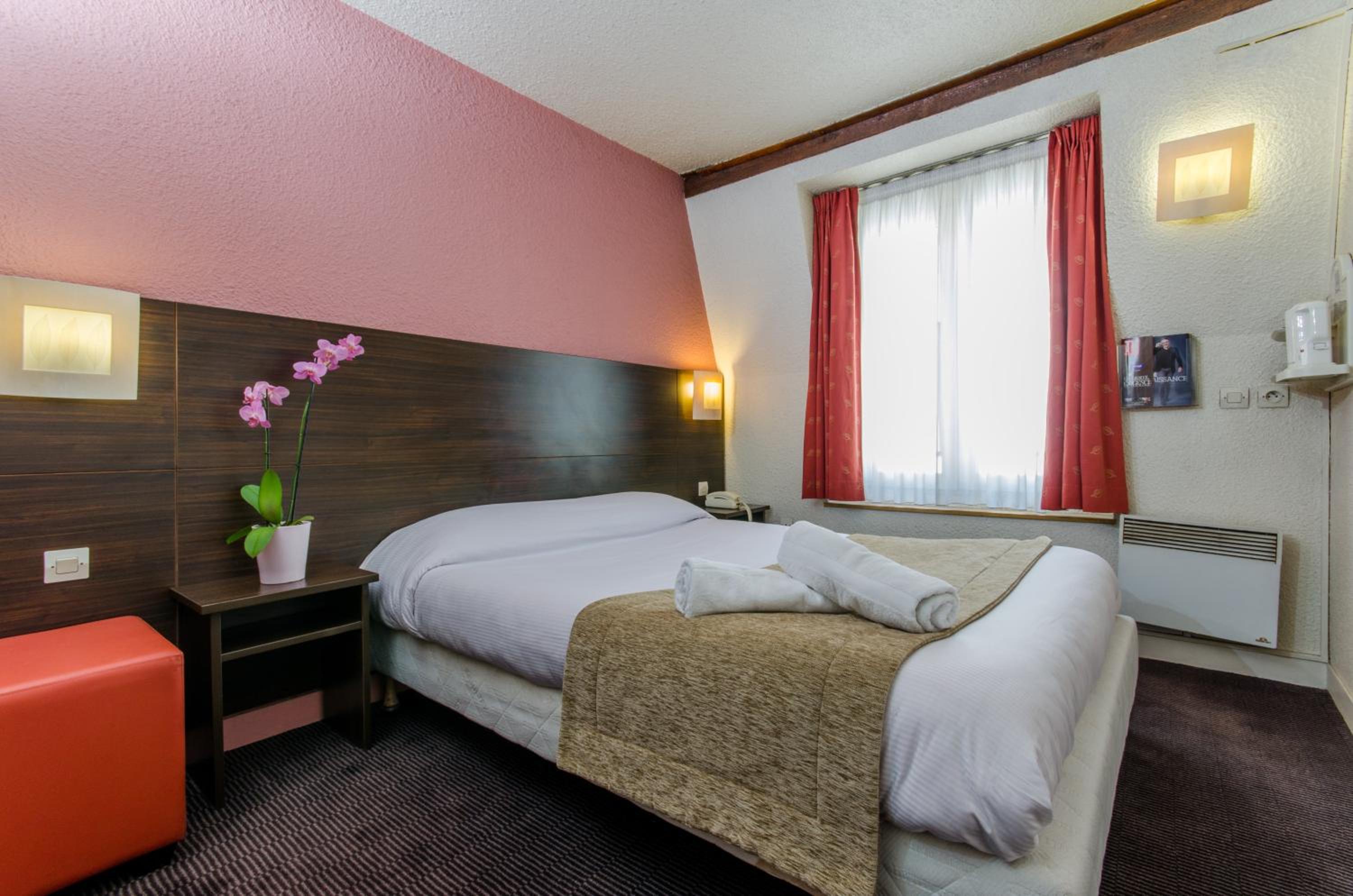 Double Room - Photo 1