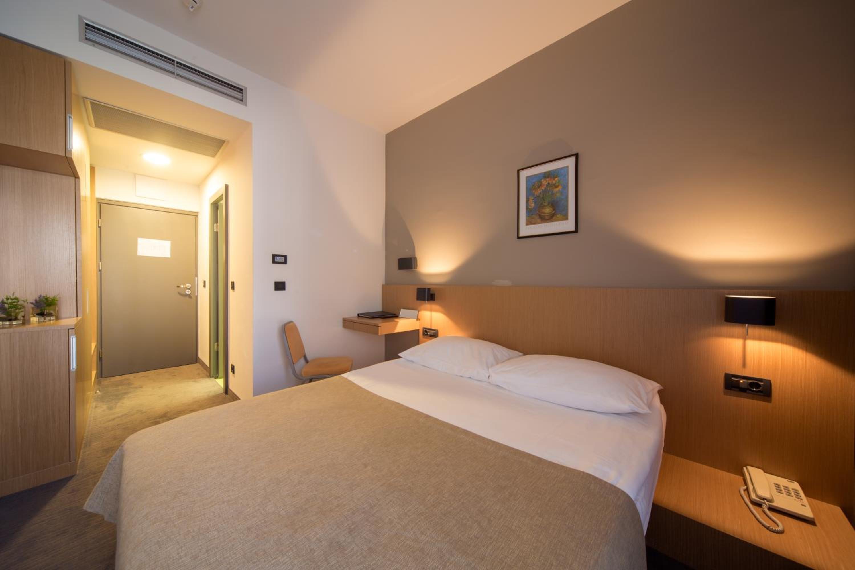 Special Offer - Economy Double Room With Romantic Package