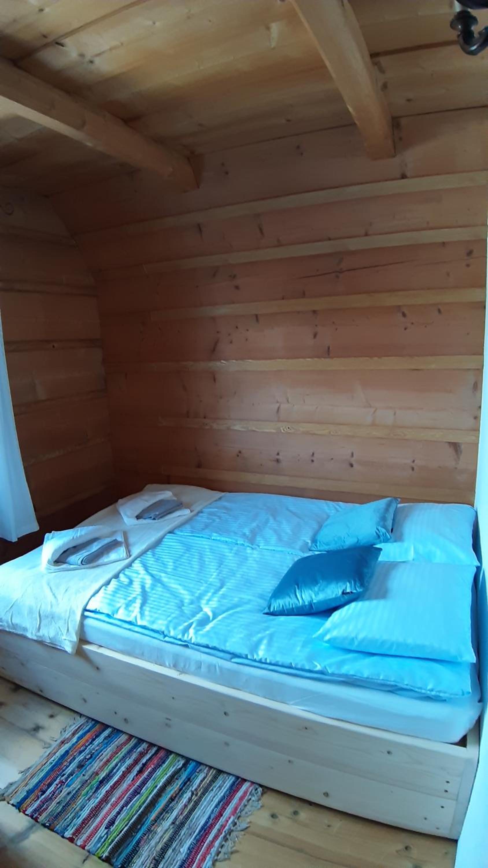 Quadruple Room with Private Bathroom photo 1