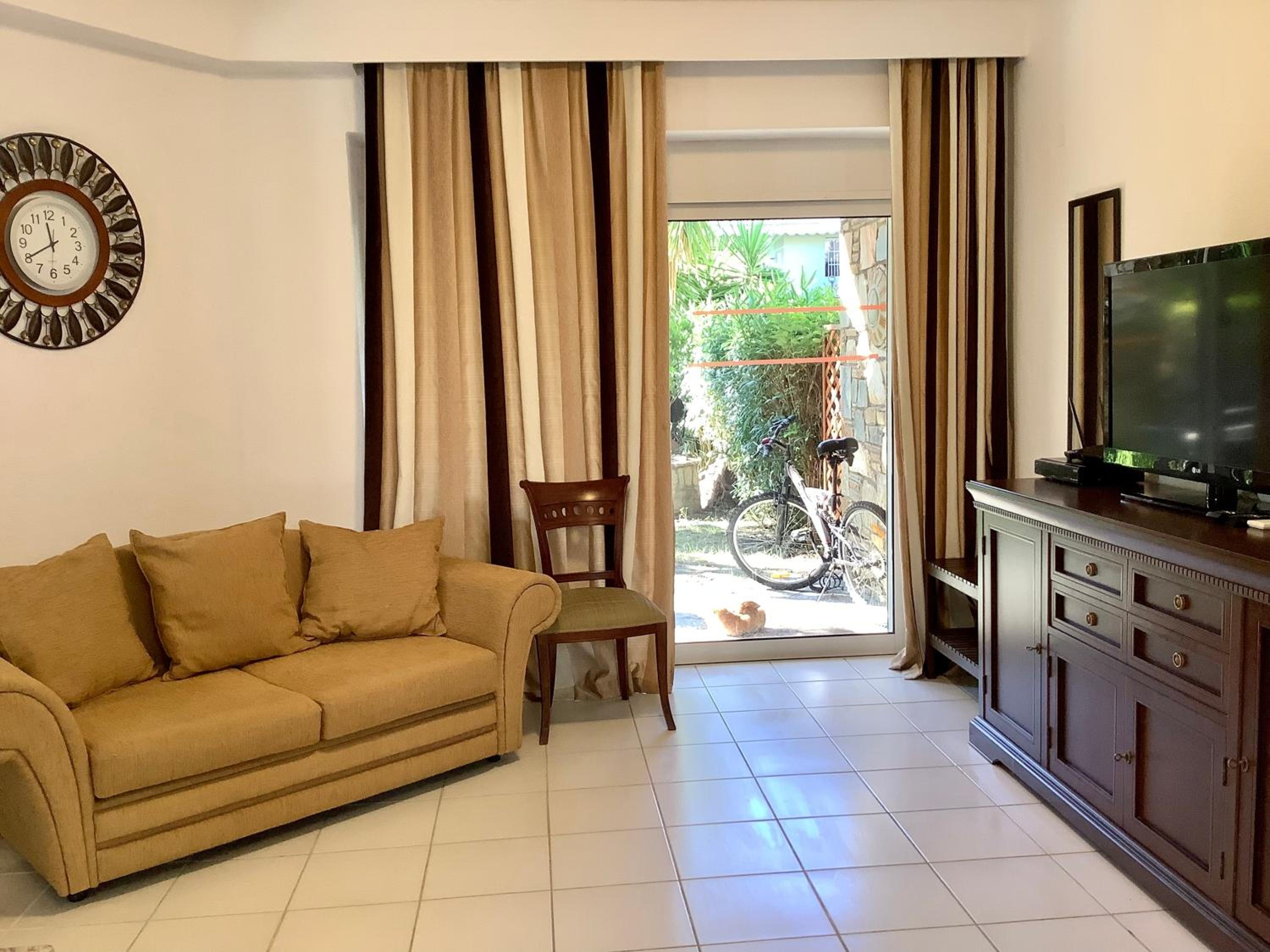 Three-Bedroom House photo 1
