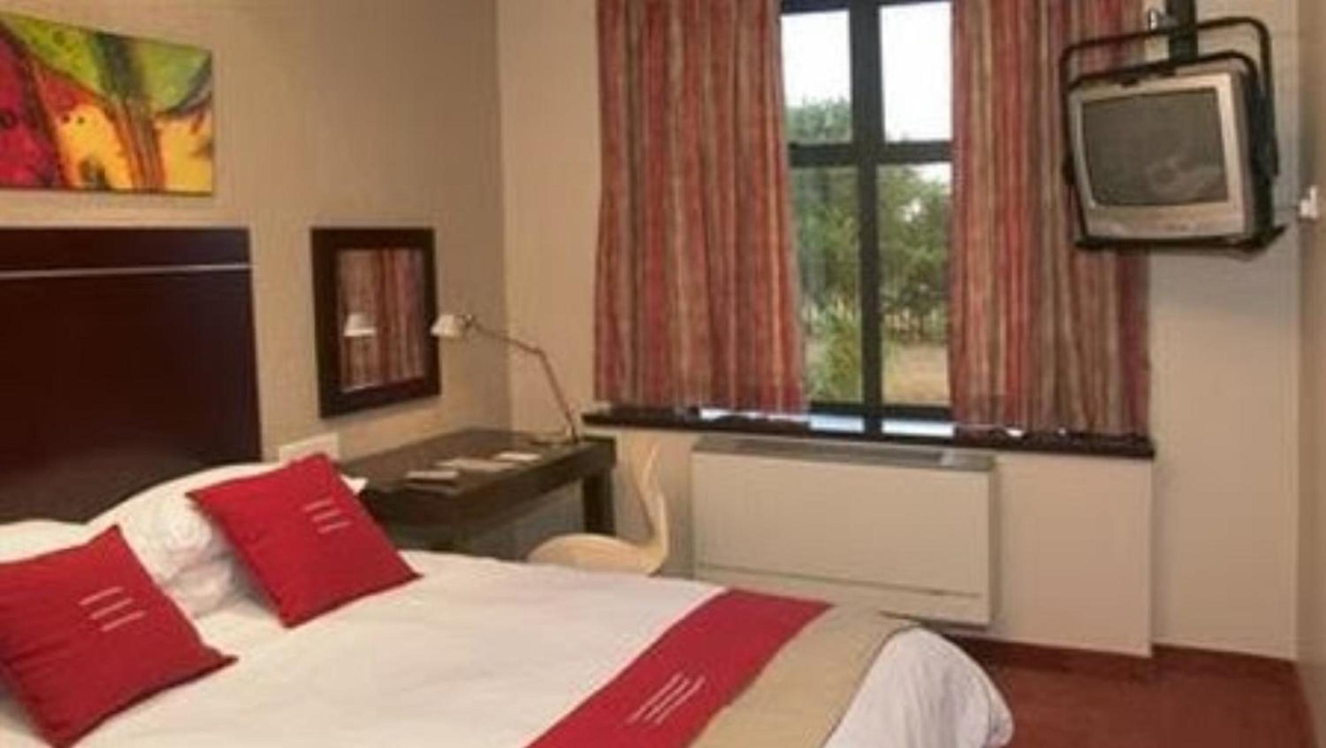 Standard Double Room photo 3