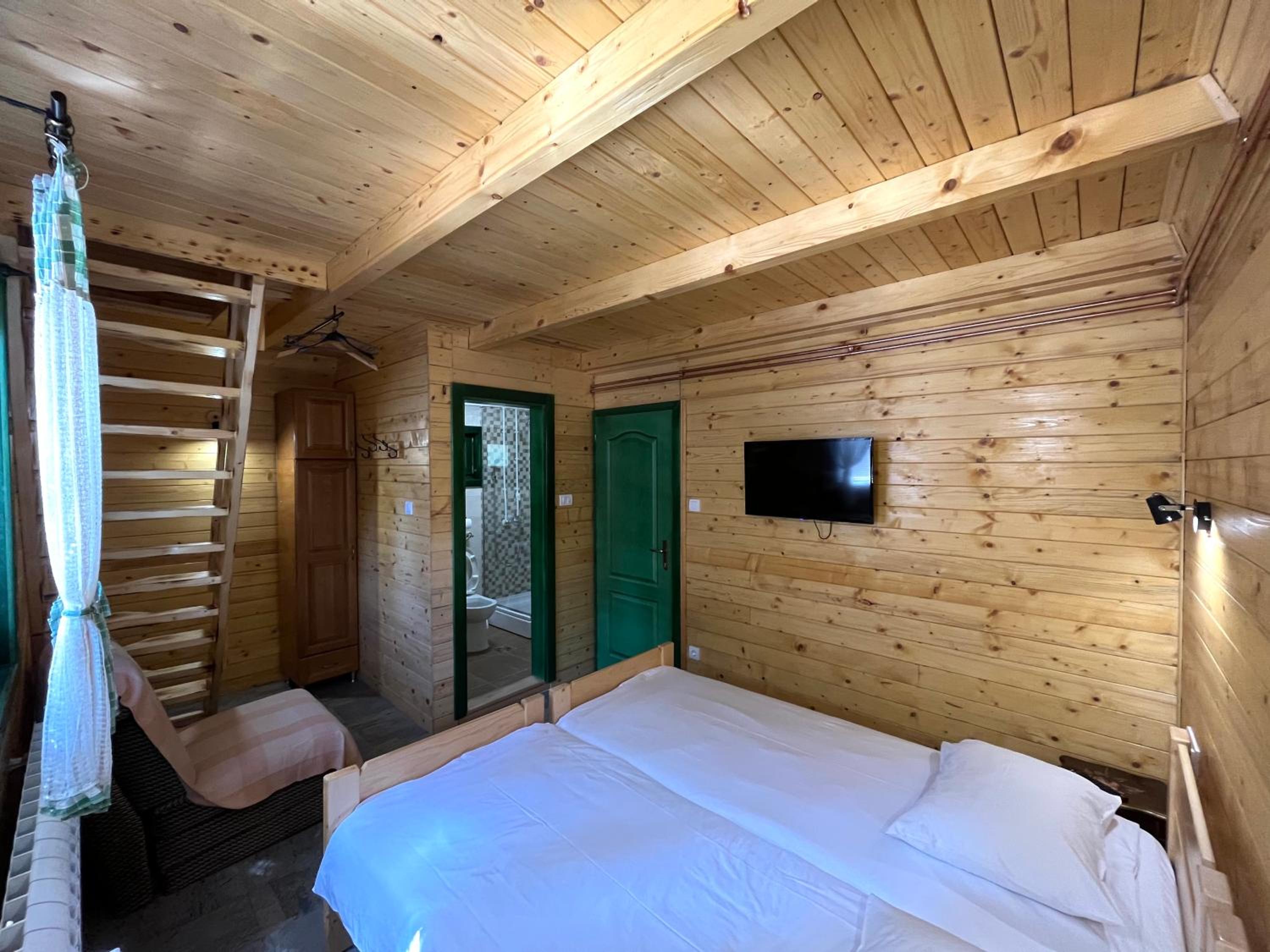 Quadruple Room photo 3