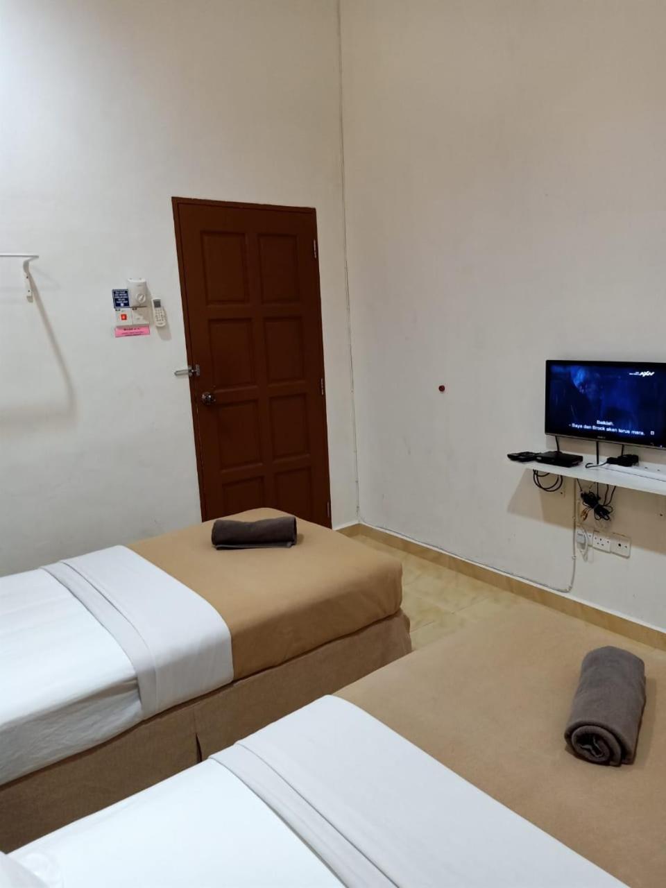Standard Twin Room photo 3