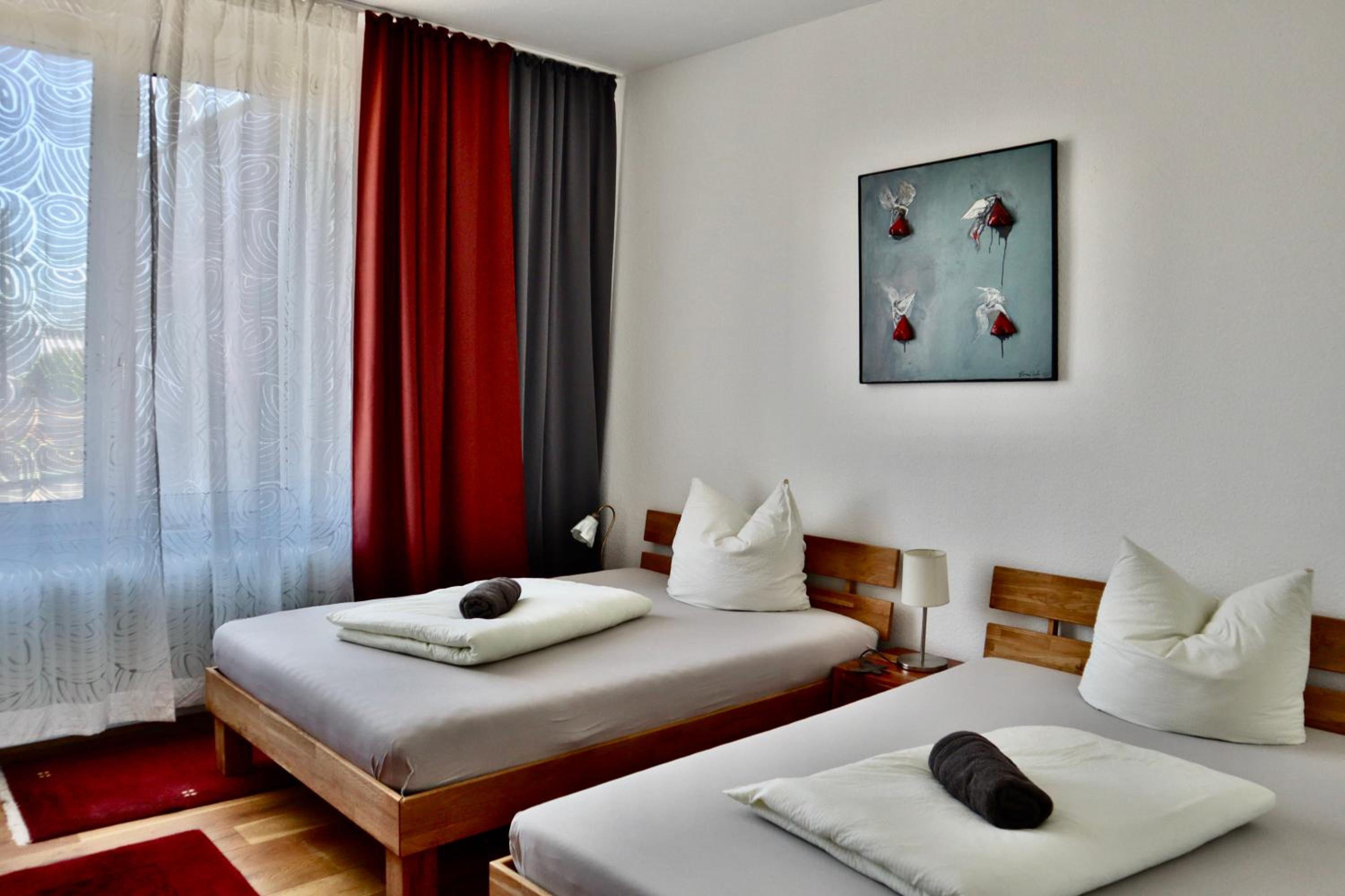 Four-Bedroom Apartment - Photo 11