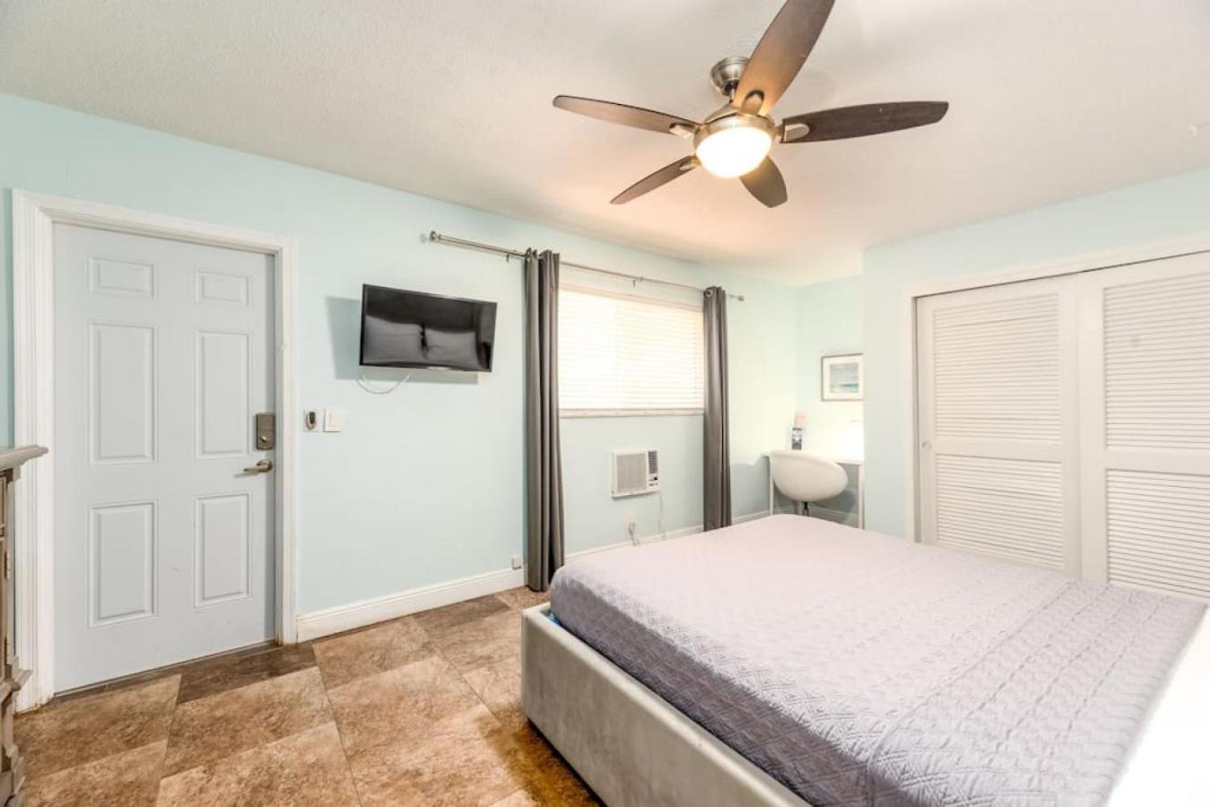 Apartment - Photo 20