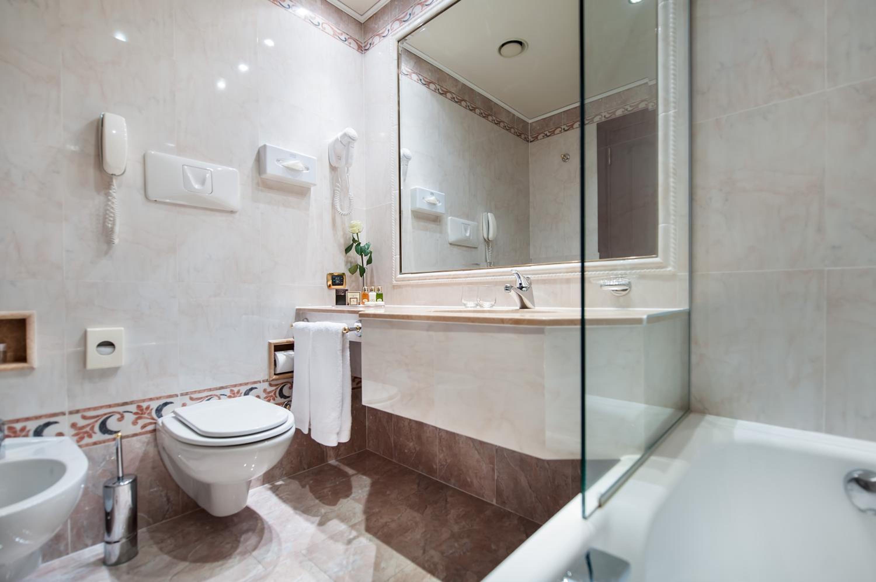 Superior Double Room - Photo 4