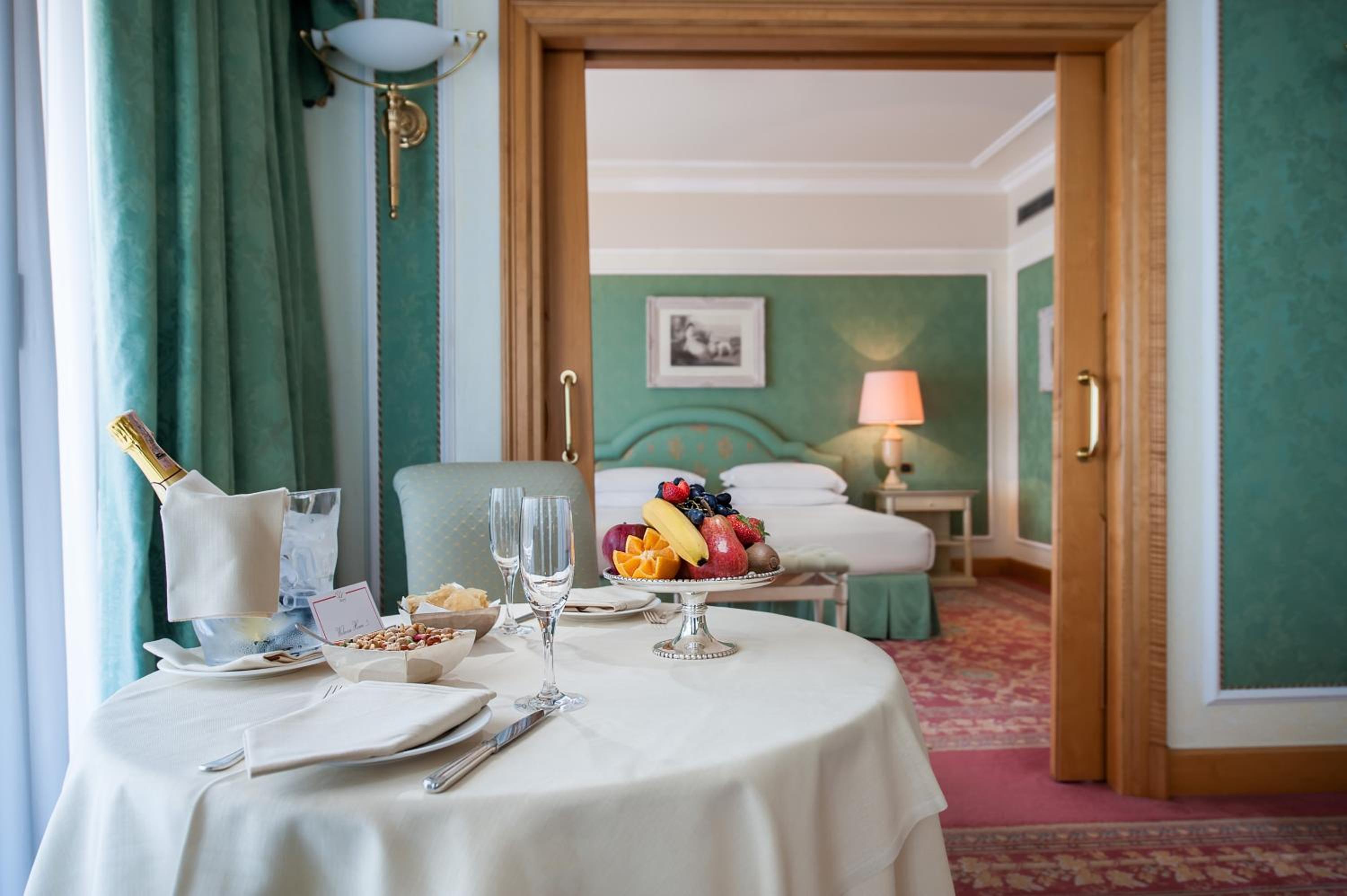Suite - Photo 2