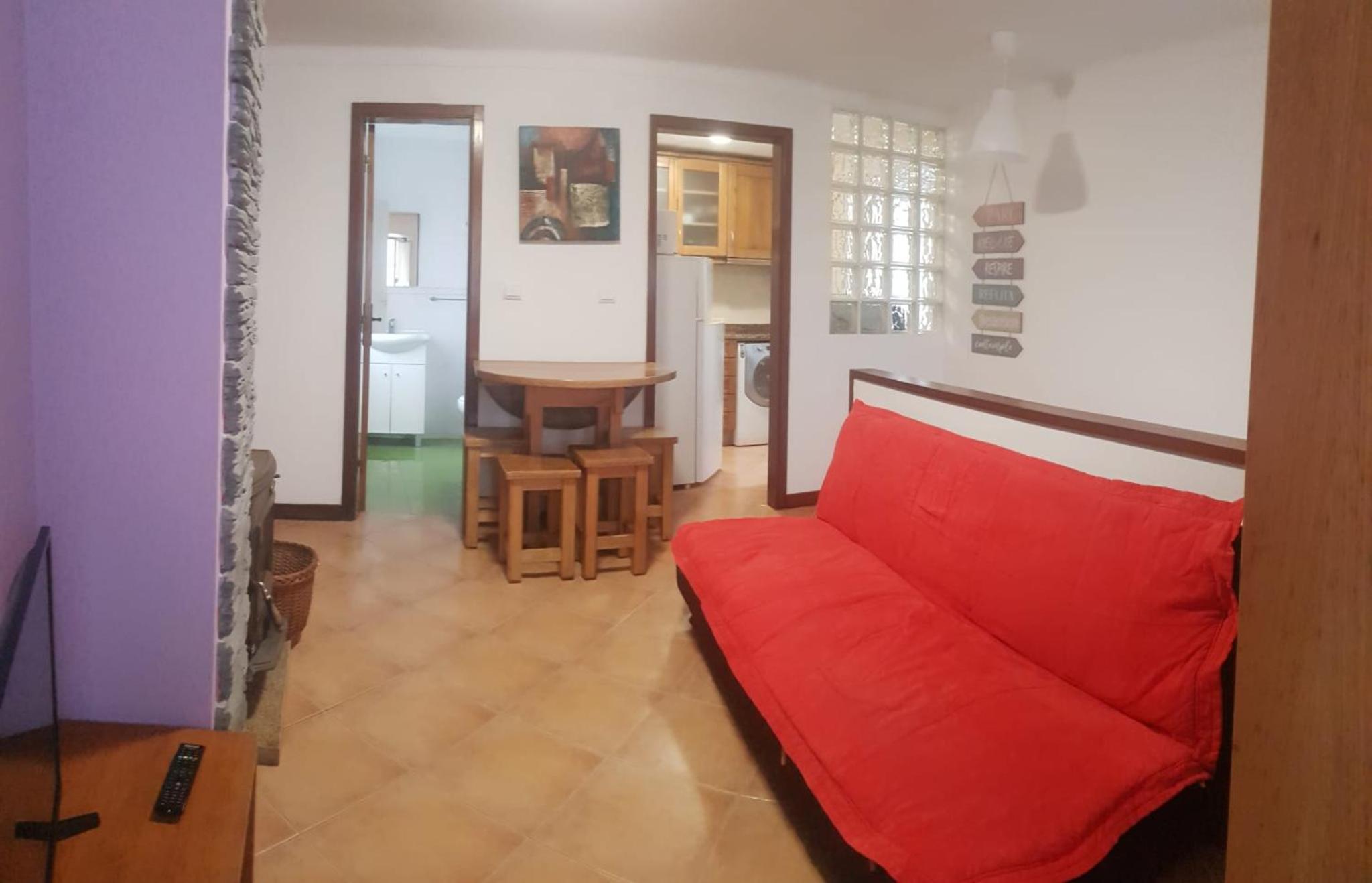 One-Bedroom Apartment - Photo 11