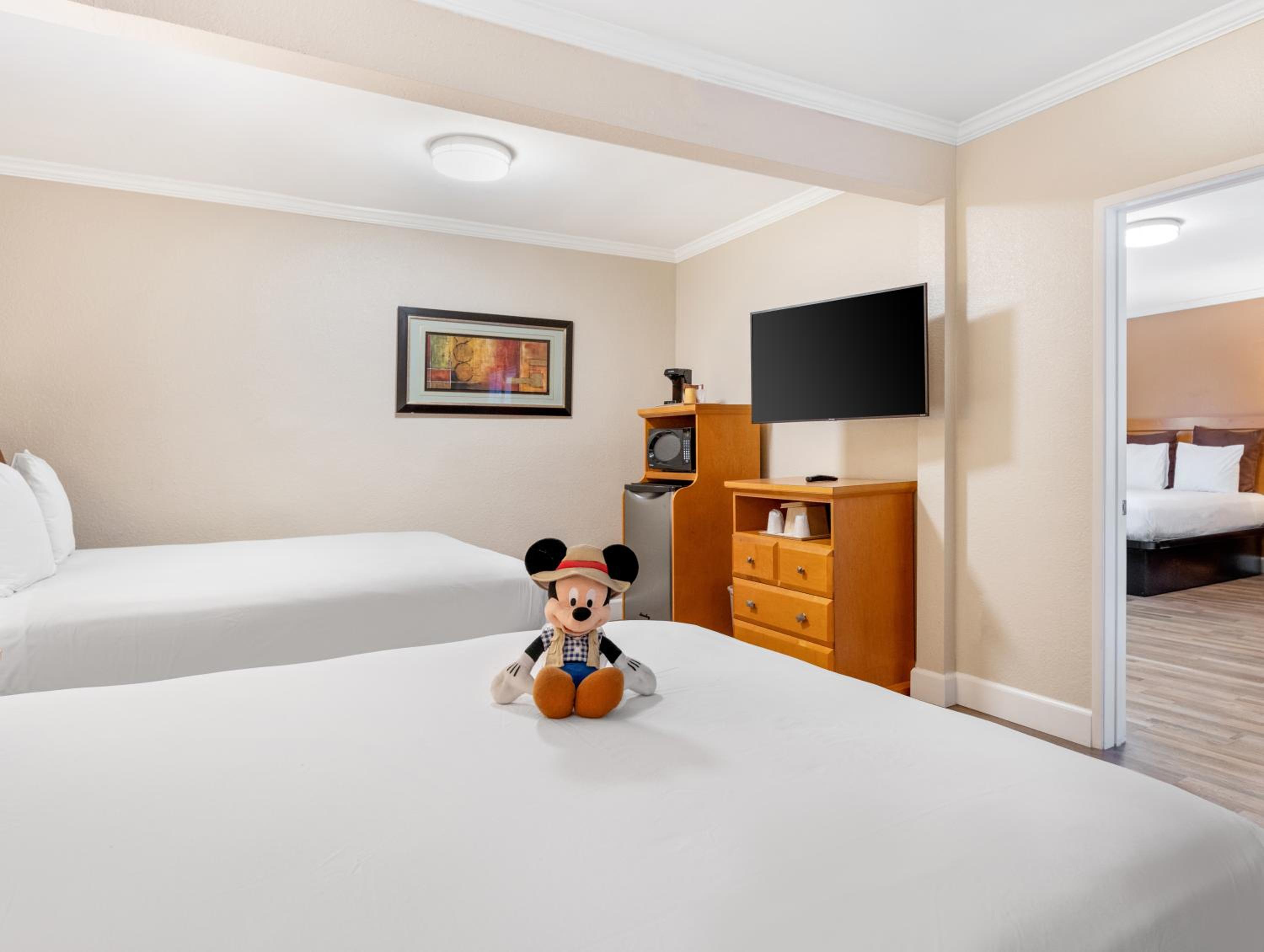 Two-Bedroom Suite - Photo 1